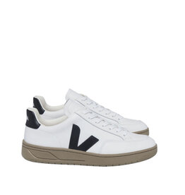 Veja V-12 Leather