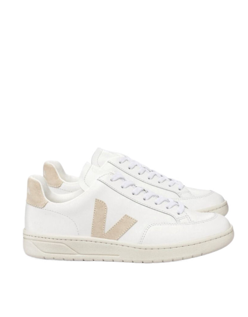 Veja V-12 Leather