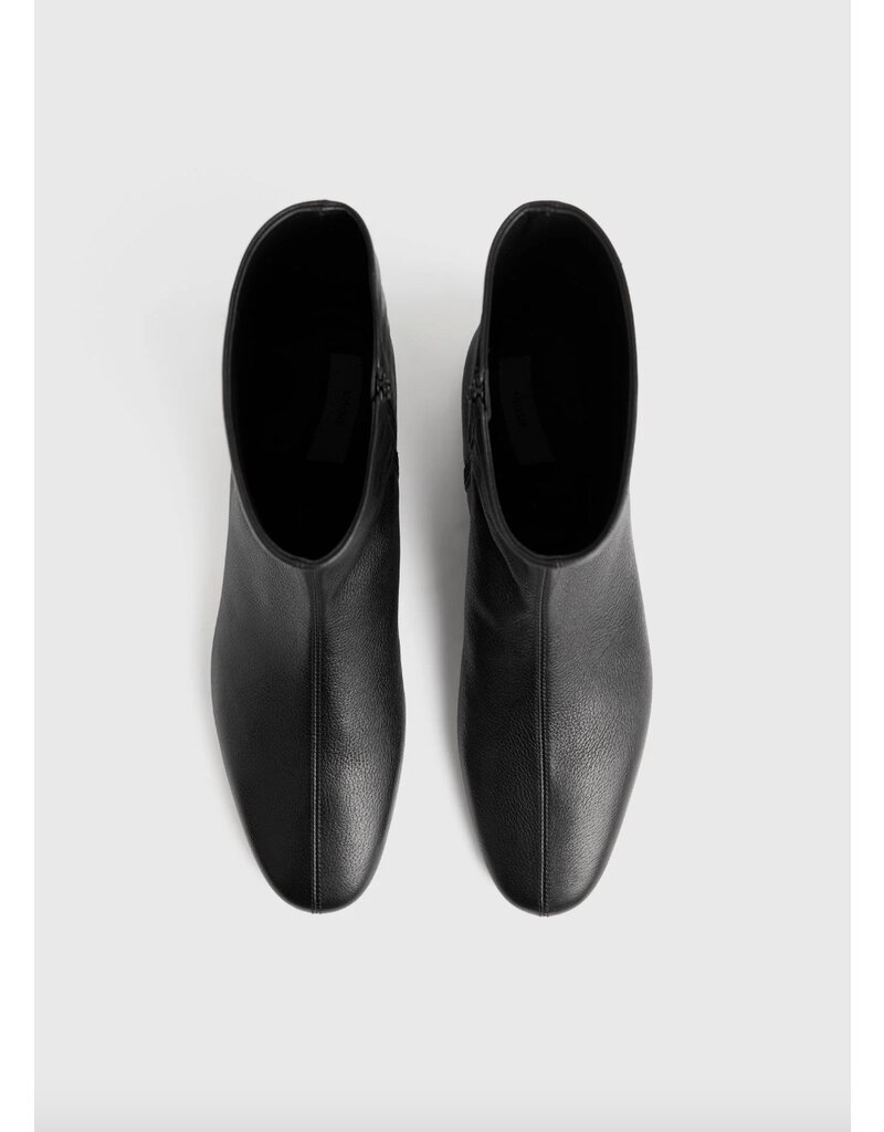 TOTEME Grained Leather Ankle Boots