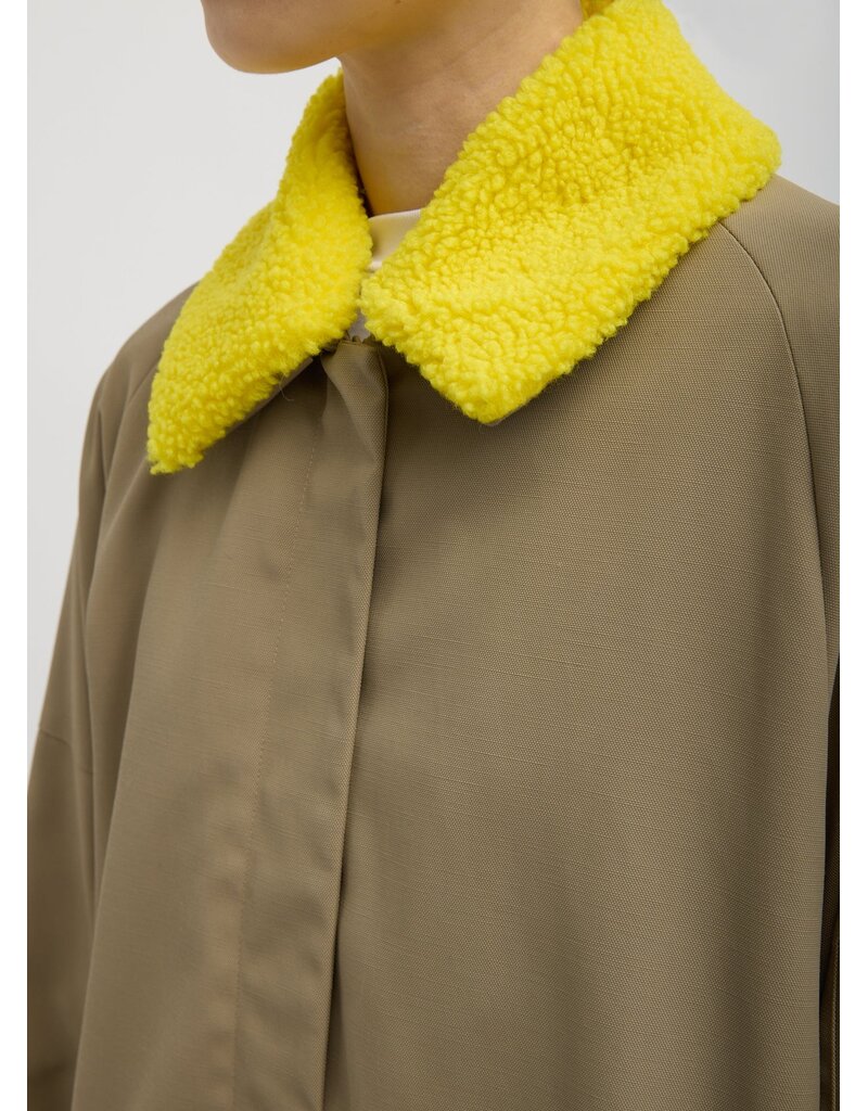Tibi LOTTE NYLON CARCOAT WITH REMOVABLE SHERPA COLLAR