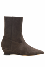 LE MONDE BÉRYL Camille Boot