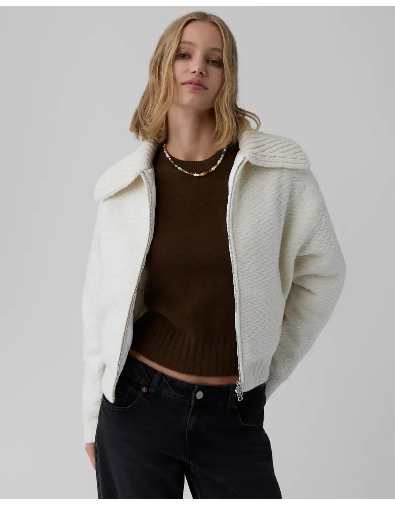 GUEST IN RESIDENCE Cross Country Bomber