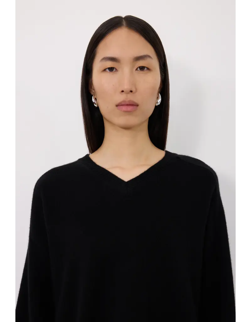 LOULOU DE SAISON Anzor V Neck Boxy Sweater