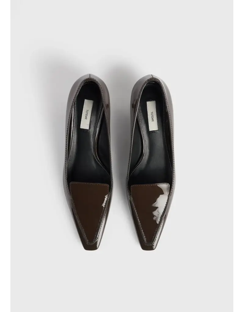 TOTEME PATENT LOAFER PUMPS