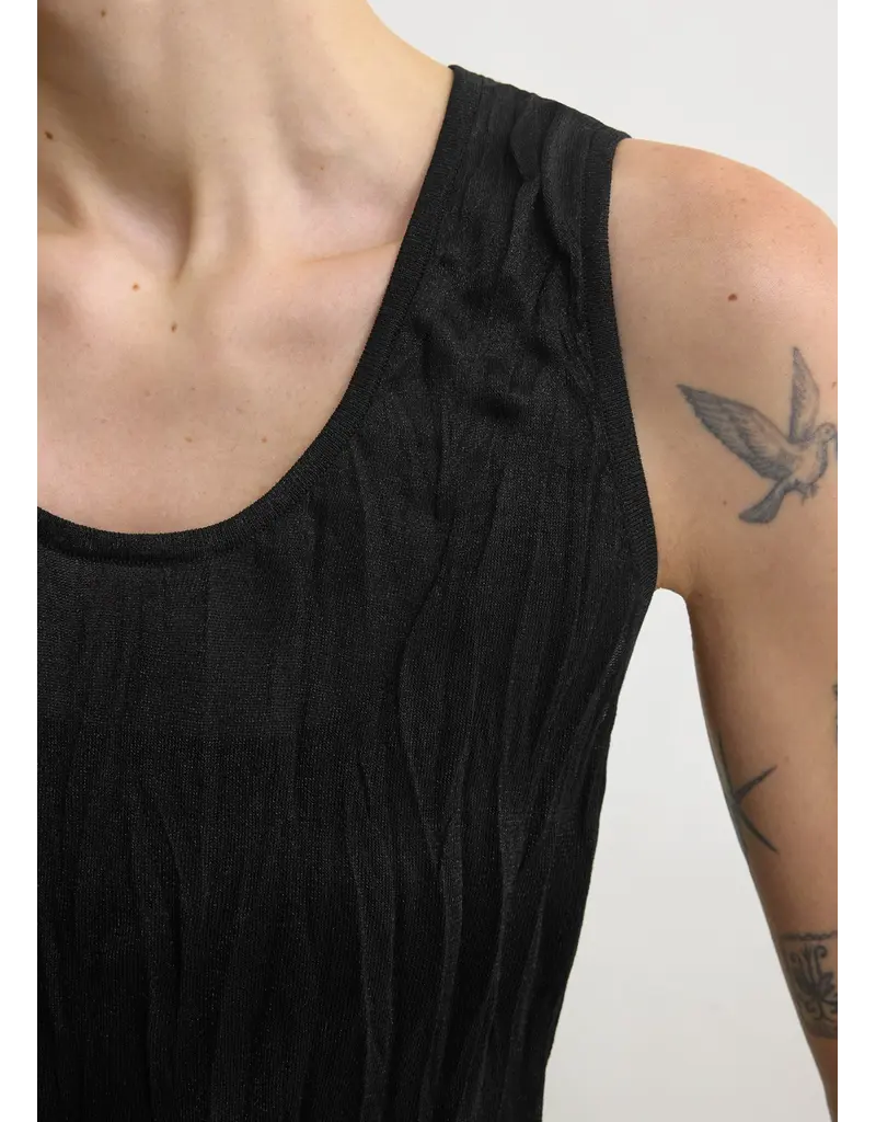 TOTEME Crinkled Knit Tank