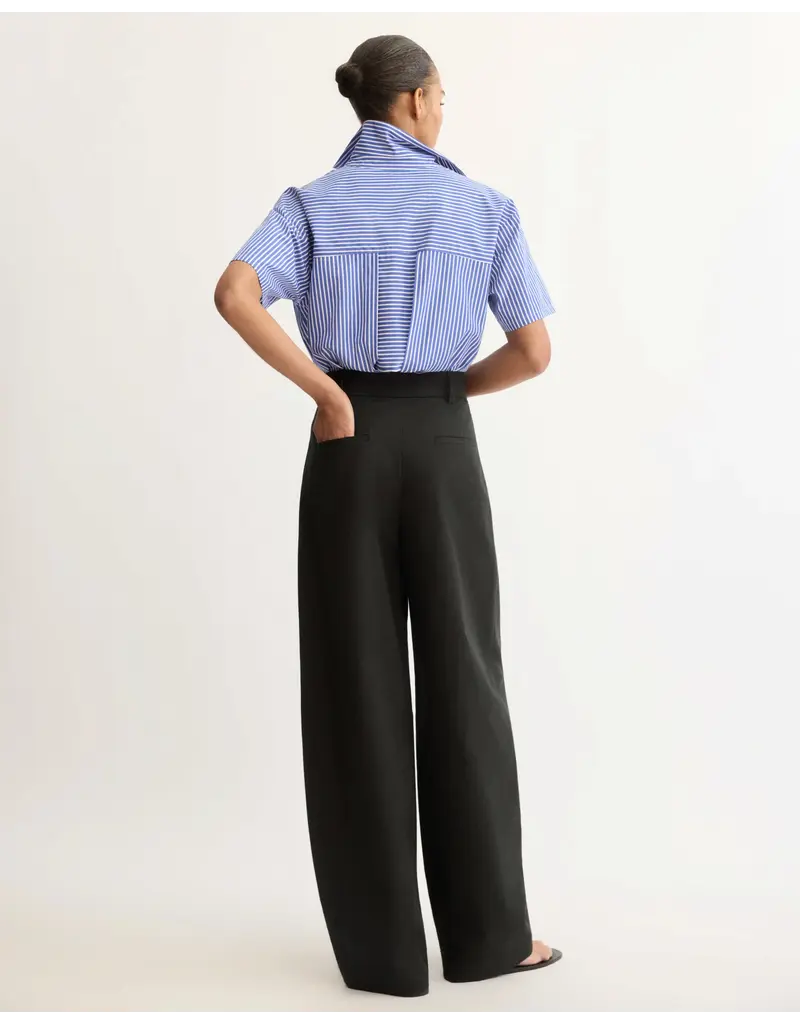 ARLO MOTT CLARKE SPLIT BACK TOP