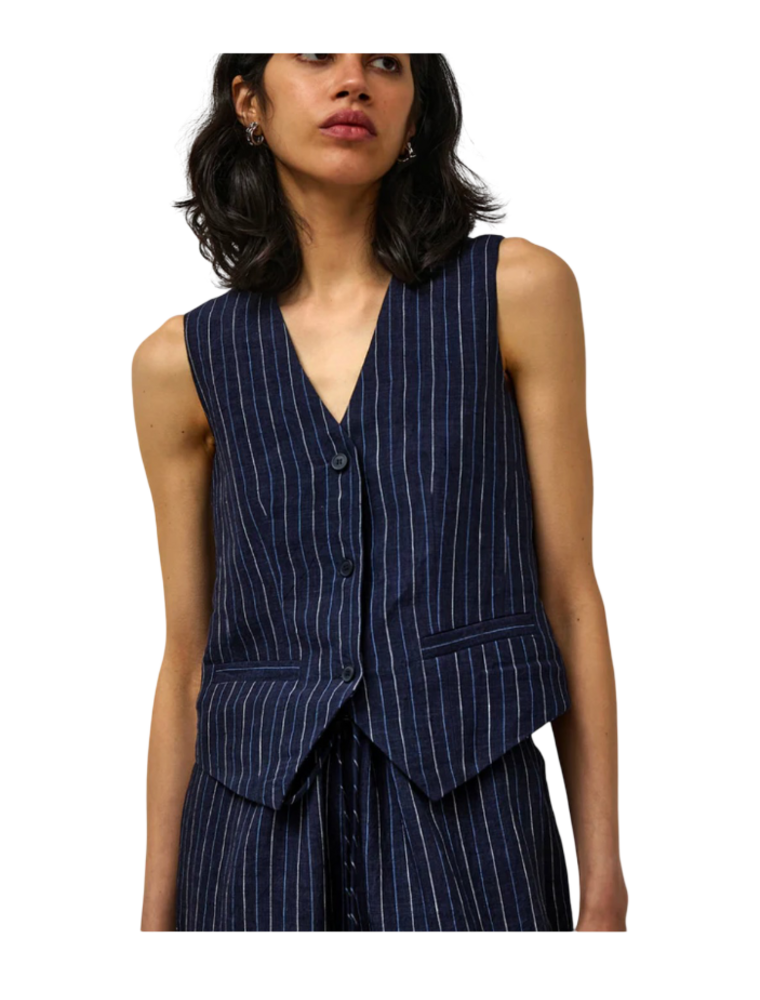 No.6 MARTIN VEST
