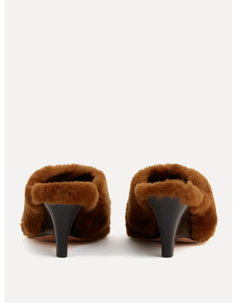 LE MONDE BÉRYL LUCA MULE