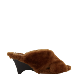LE MONDE BÉRYL LUCA MULE