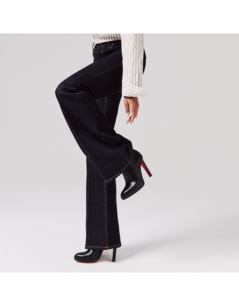 Christian Louboutin Fannylove Booty 120