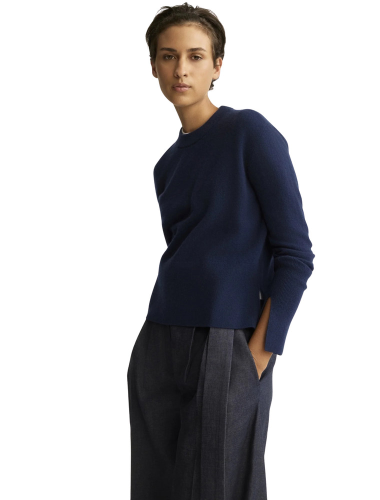 ARLO MOTT WARREN CREWNECK