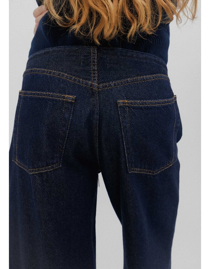 STILL HERE COOL JEAN