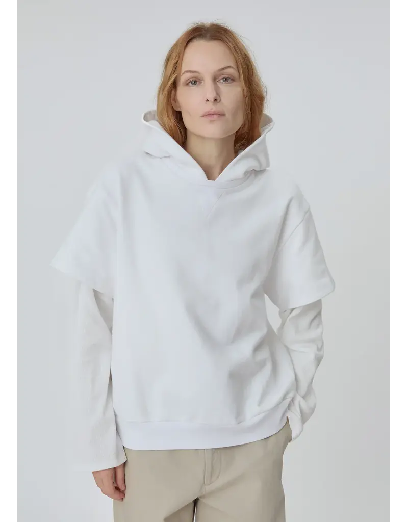 STILL HERE 2TEE SWEATSHIRT