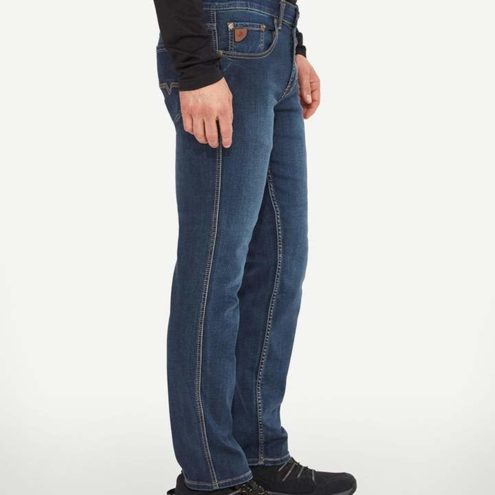 Lois Jeans Canada The "Brad-L" by Lois Jeans