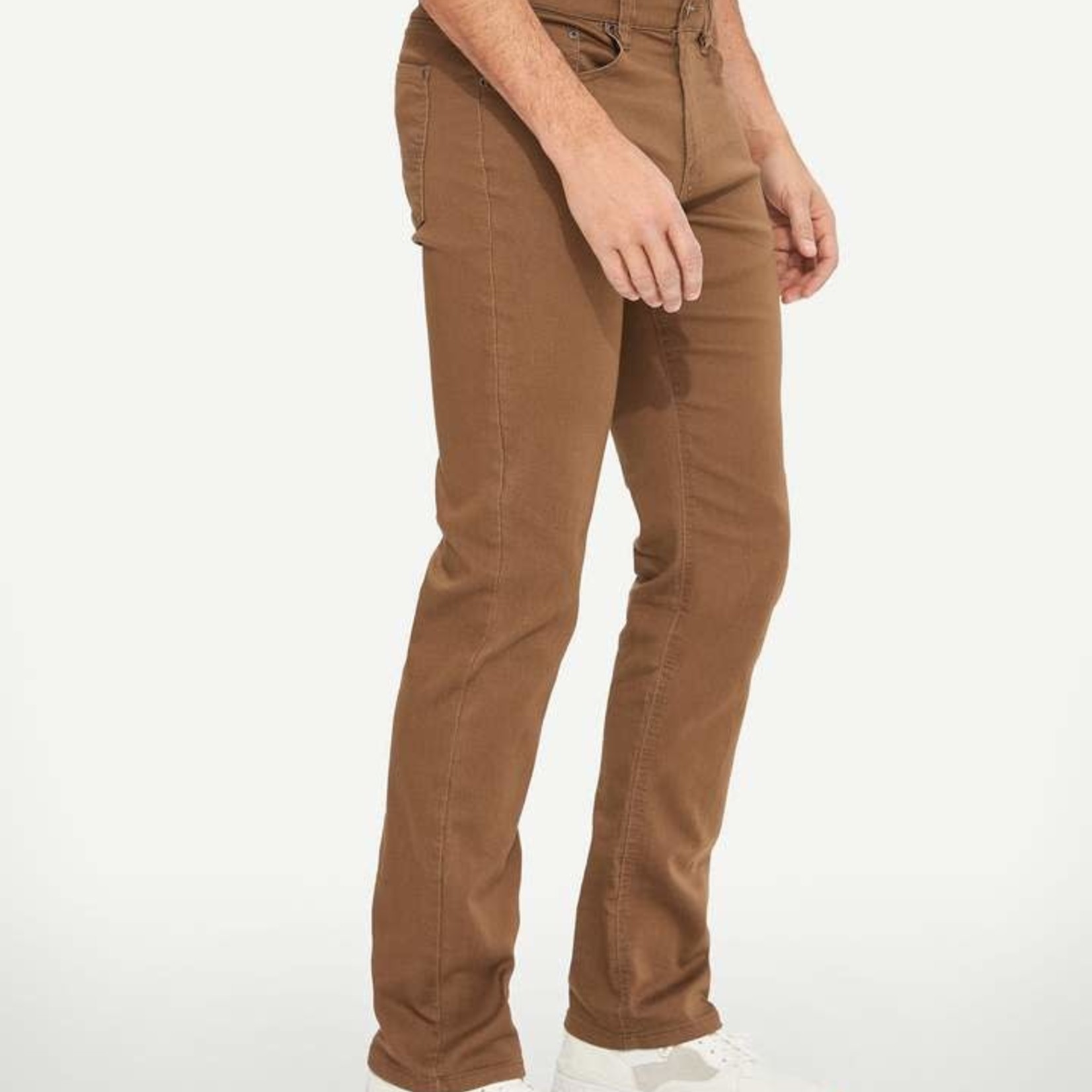 Lois Jeans Canada The "Brad Slim 6240-66" by Lois Jeans