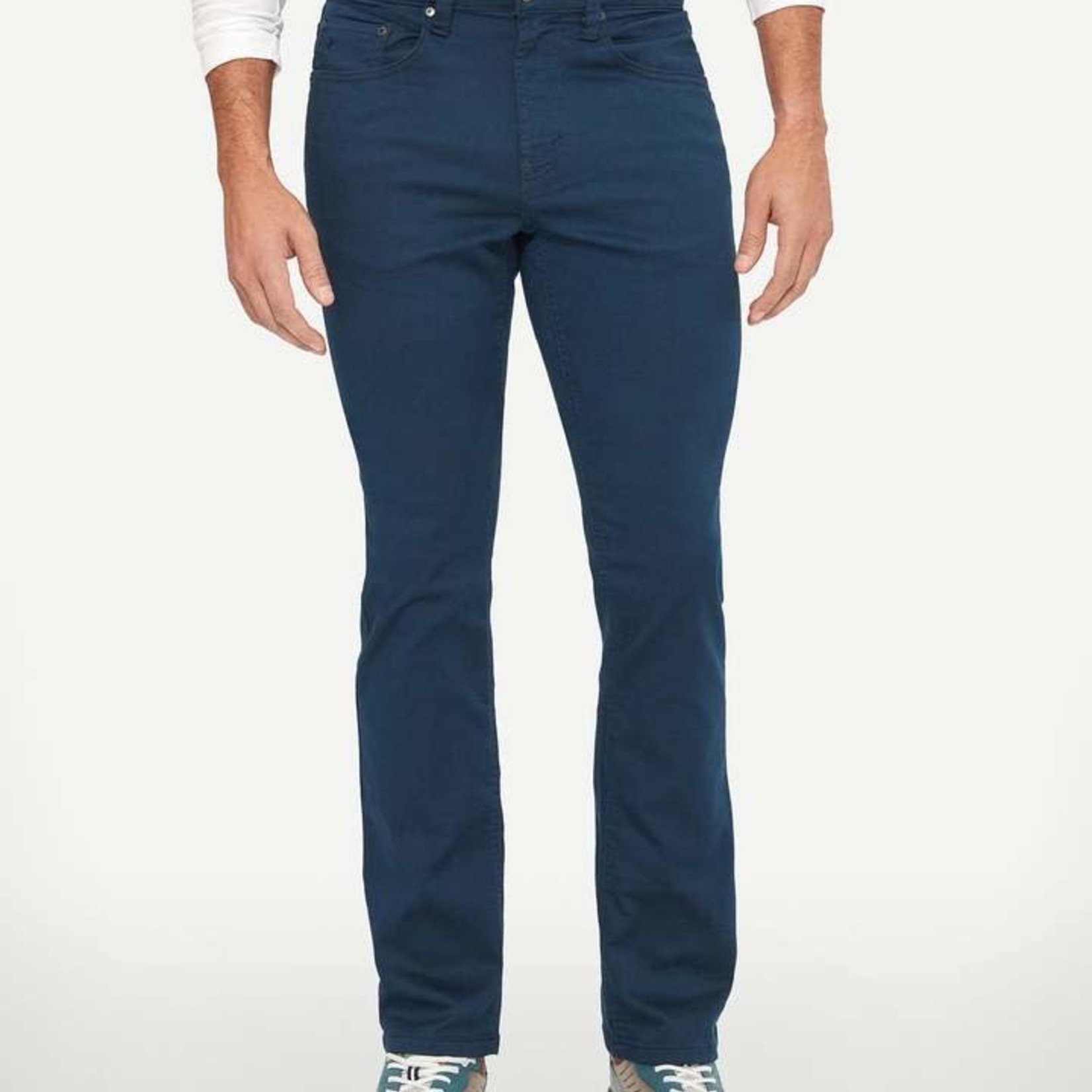 Lois Jeans Canada The "Brad Slim 6240-32" by Lois Jeans