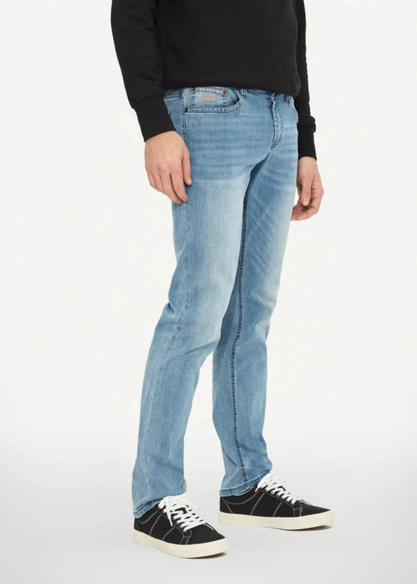 Black Bull Apparel MAD | Bleached