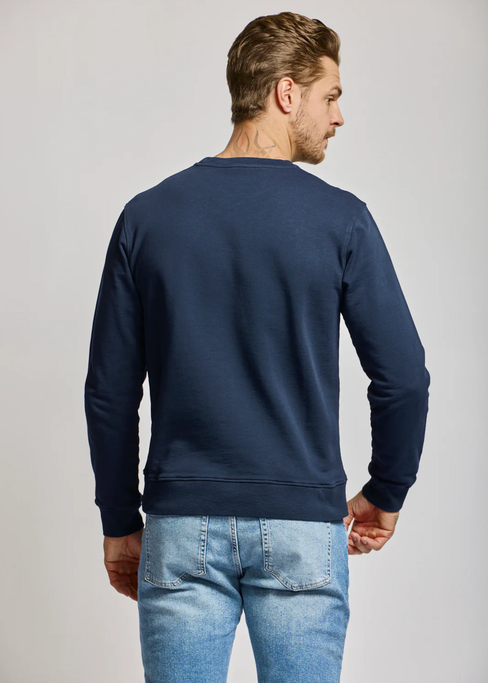 Easy Mondays CREW NECK SWEATSHIRT | Navy