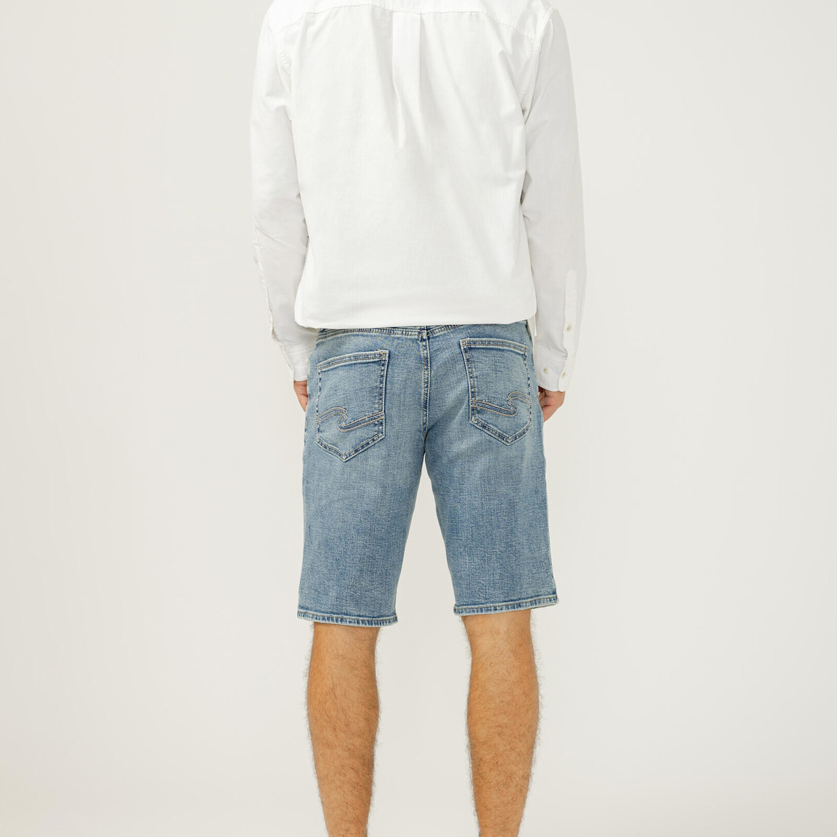 Silver Jeans ZAC RELAXED JEAN SHORT | Split