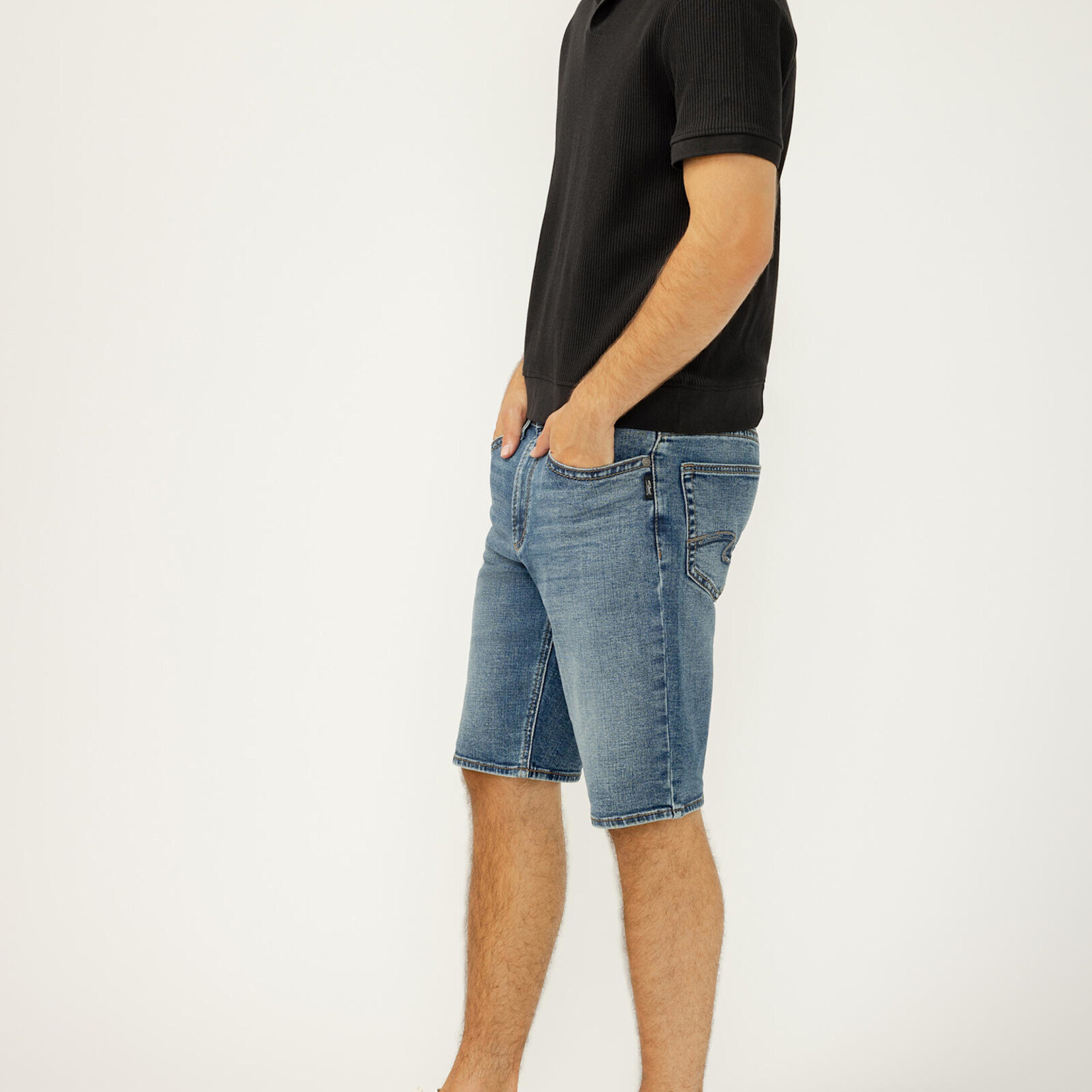Silver Jeans ZAC RELAXED JEAN SHORT | Porto