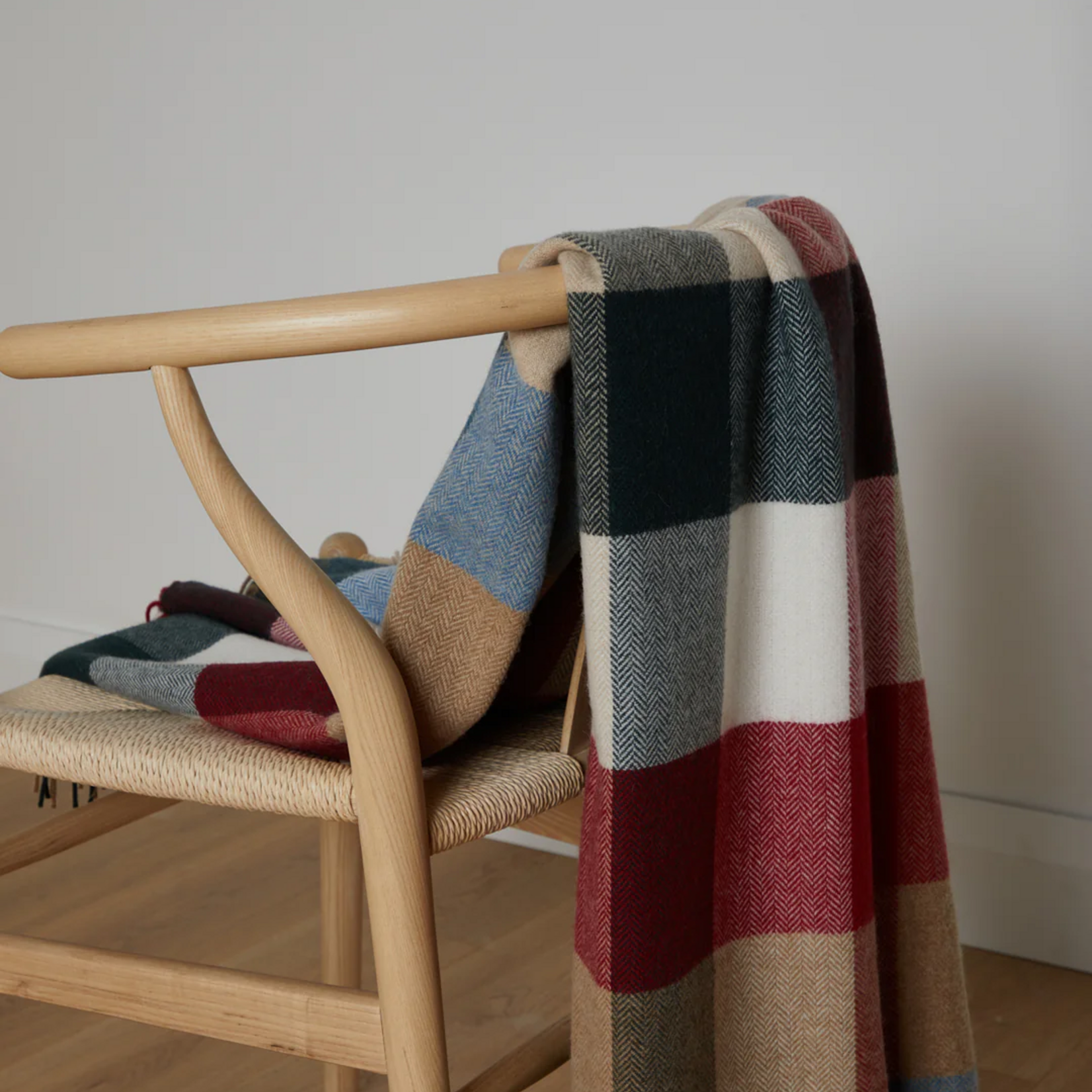 Highland Tartan Tweeds WOODLAND AVENUE THROW