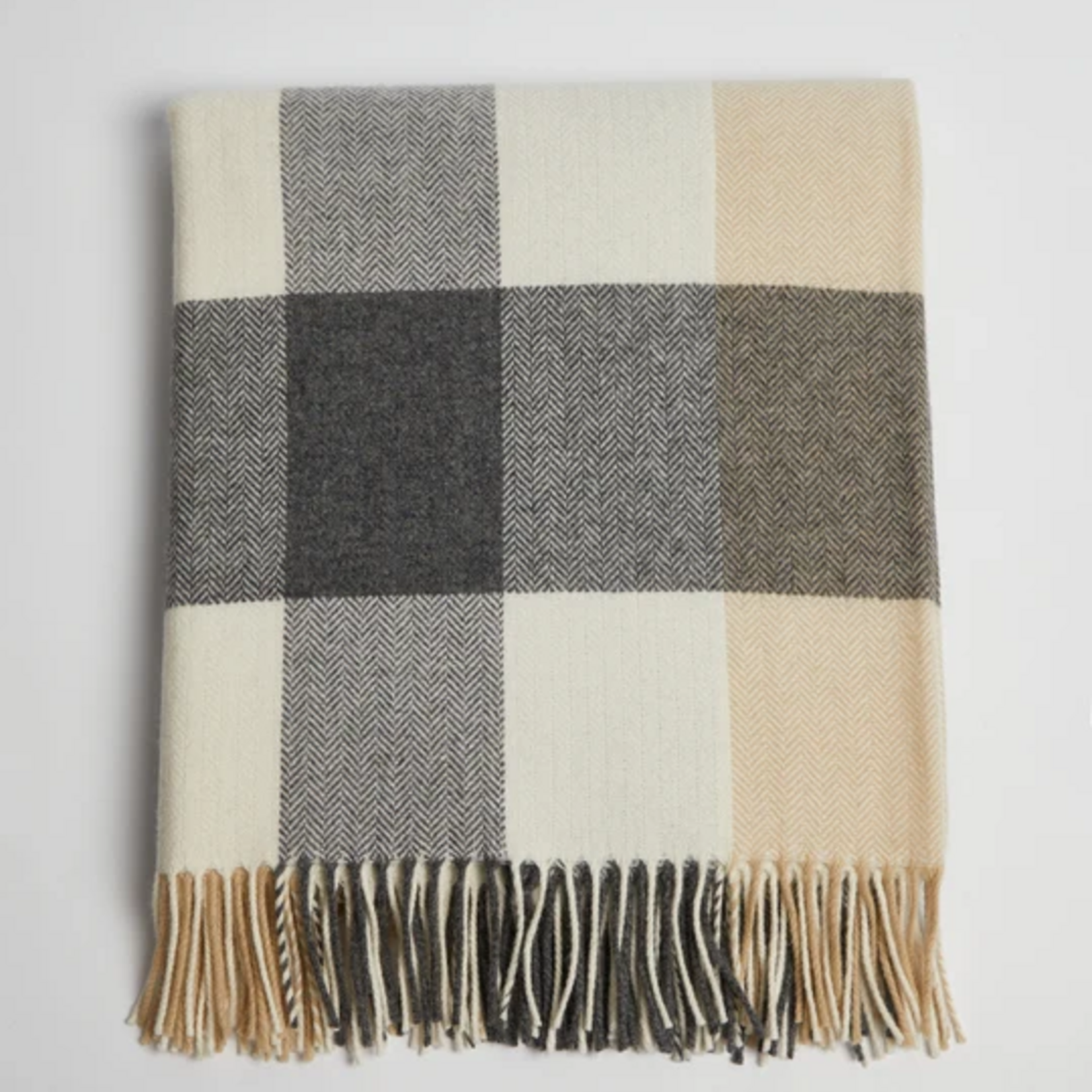 Highland Tartan Tweeds FOXFORD CLASSIC CHECK THROW
