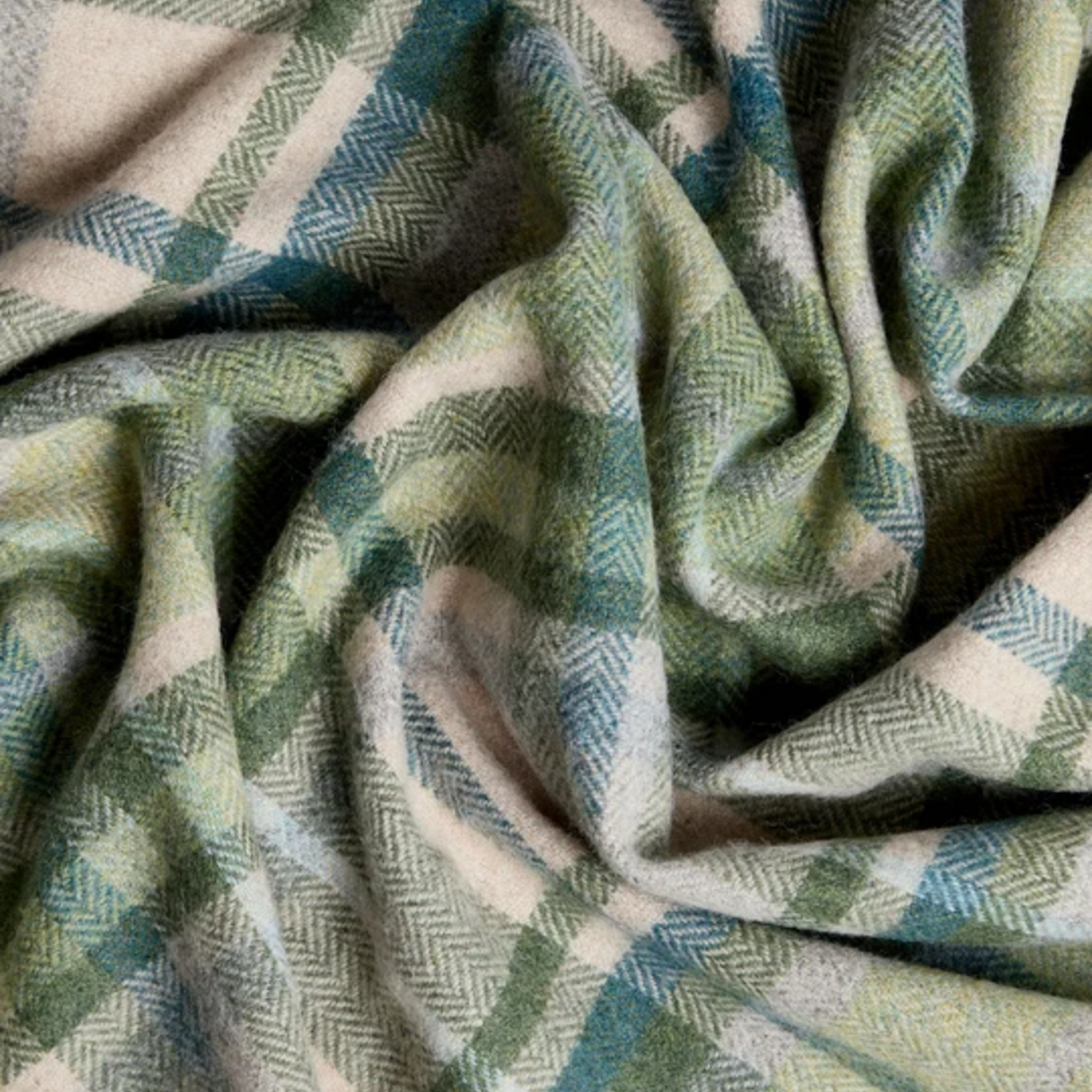 Highland Tartan Tweeds FOXFORD SLIEVEBOY THROW