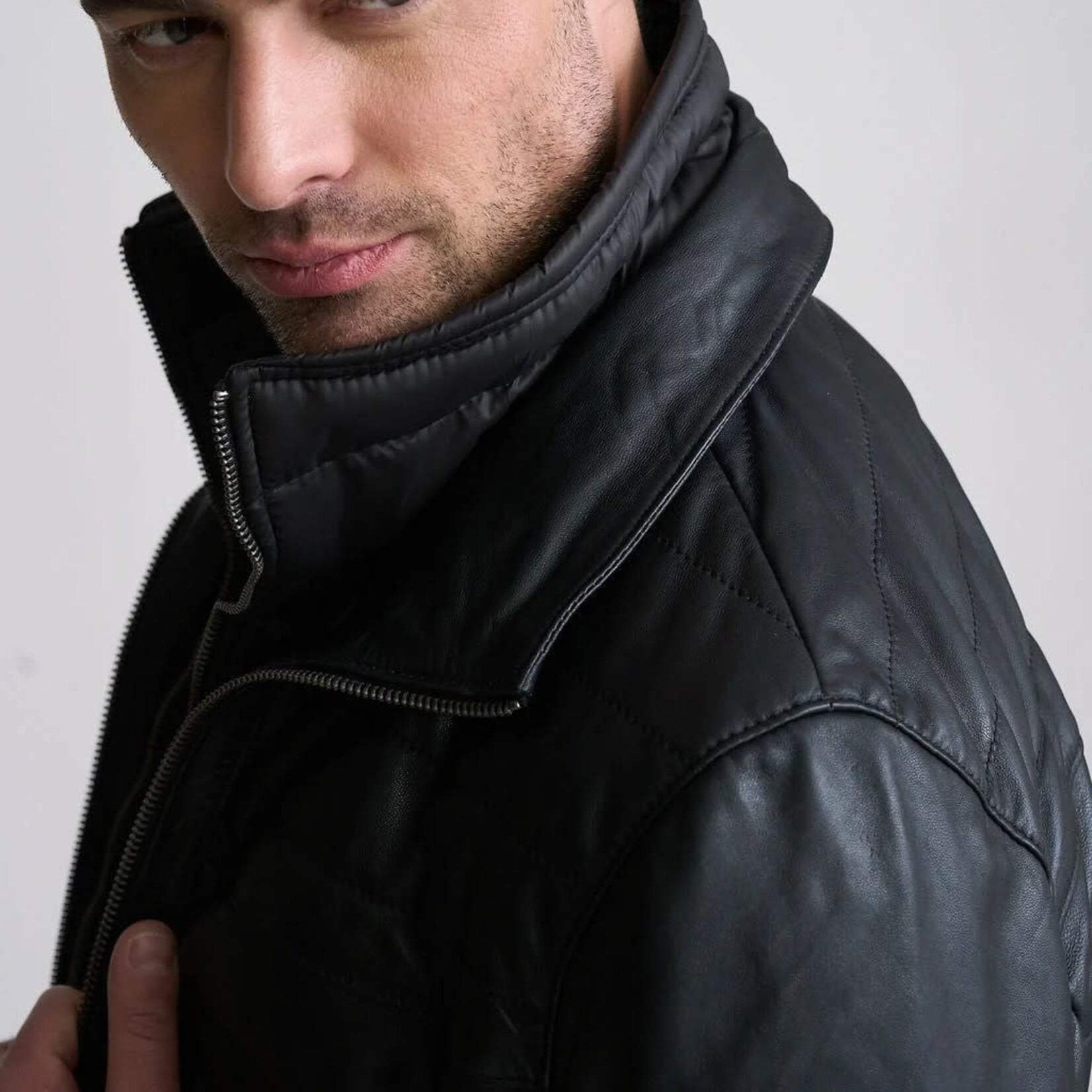 MAURITIUS CASSIAN QUILTED LEATHER JACKET | Black