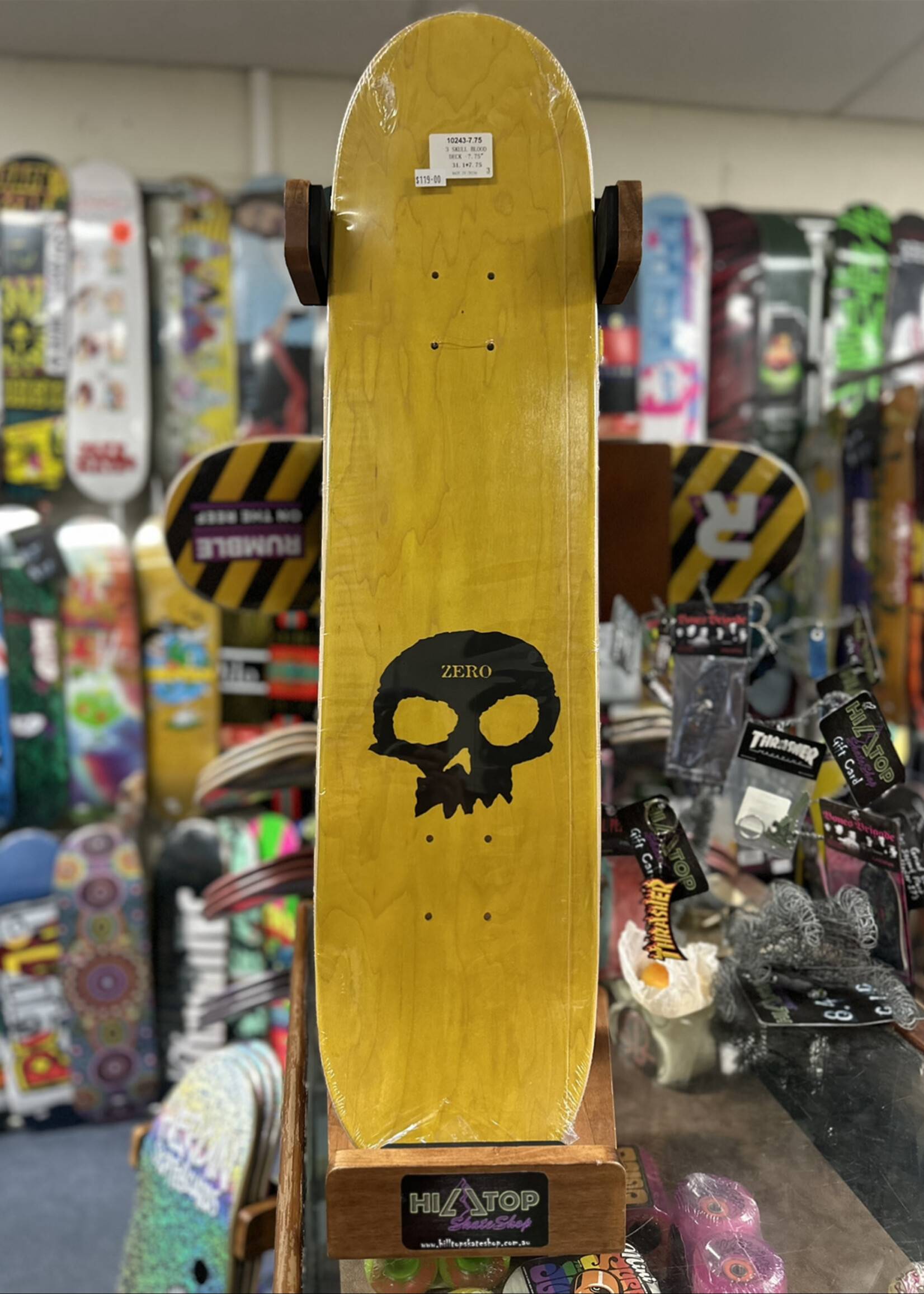 Zero ZERO - 3 Skull Blood Black - 7.75"