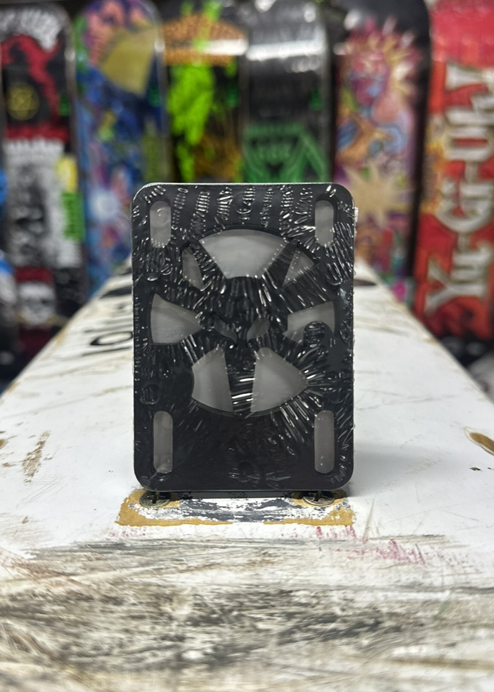 BONES BONES - Vato Rat Riser Pad Pair - 1/8"