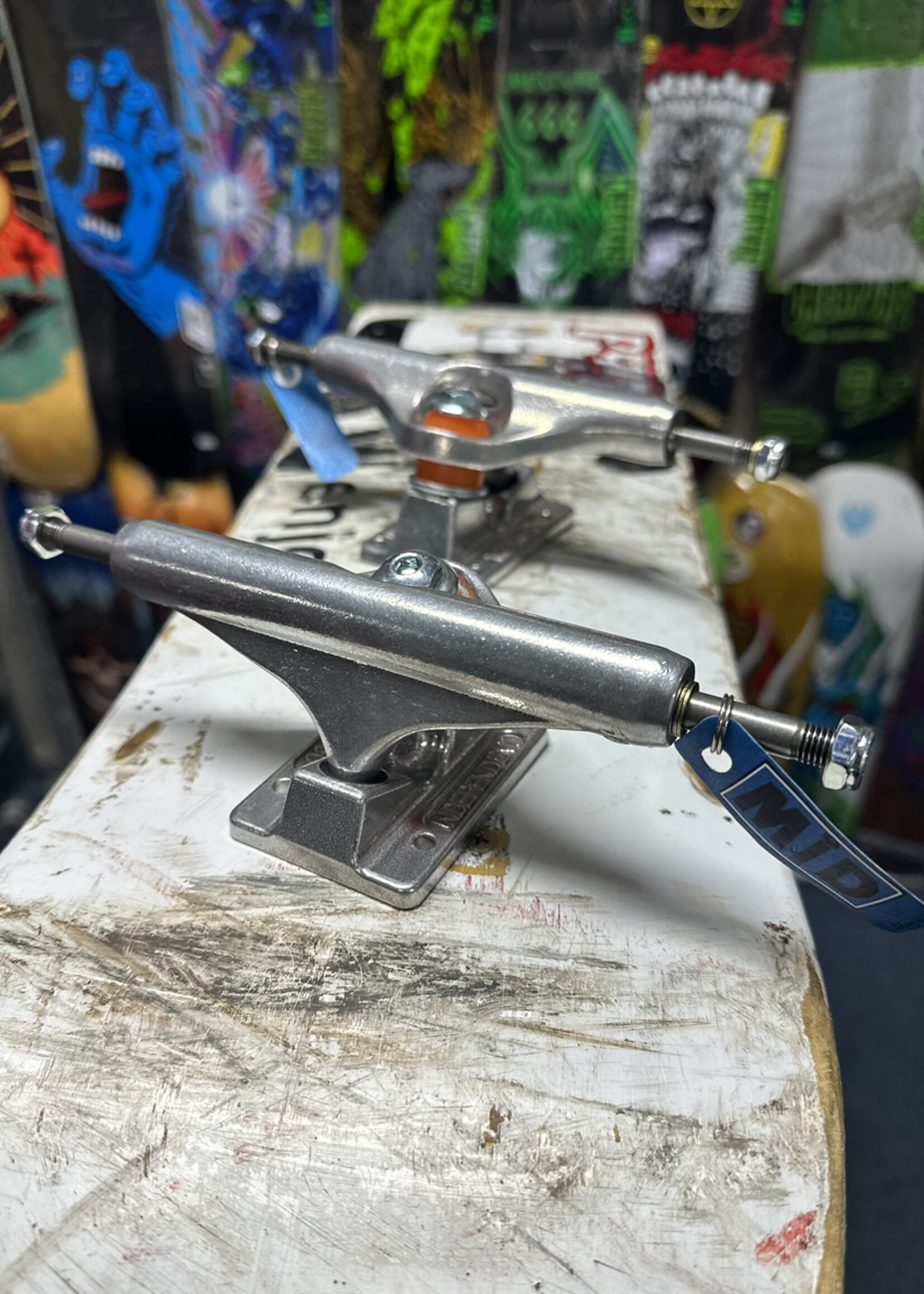 Independent Trucks INDEPENDENT - Stage 11 MID Inverted Kingpin Trucks Polished Pair