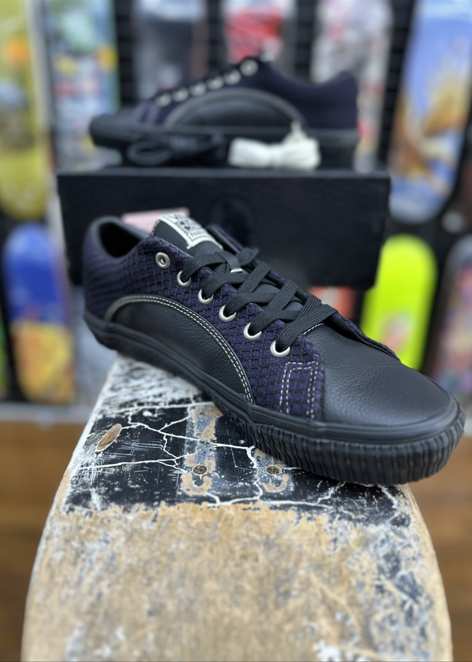 Vans VANS x PASS~PORT - Skate Lampin Black/Purple