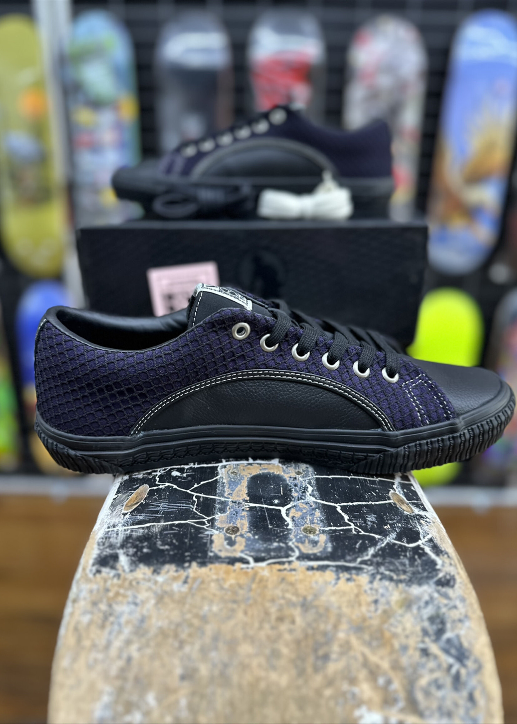 Vans VANS x PASS~PORT - Skate Lampin Black/Purple