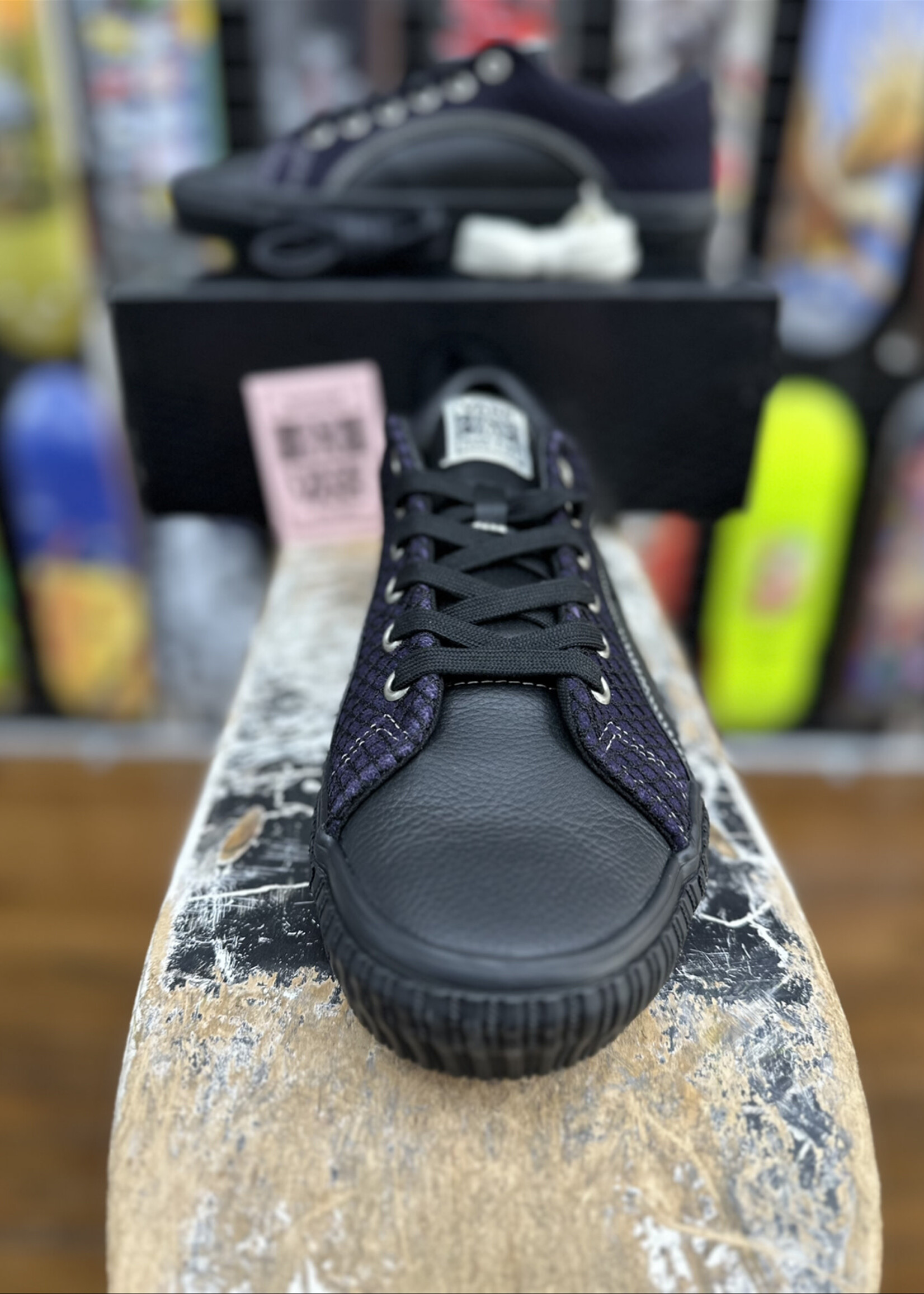 Vans VANS x PASS~PORT - Skate Lampin Black/Purple