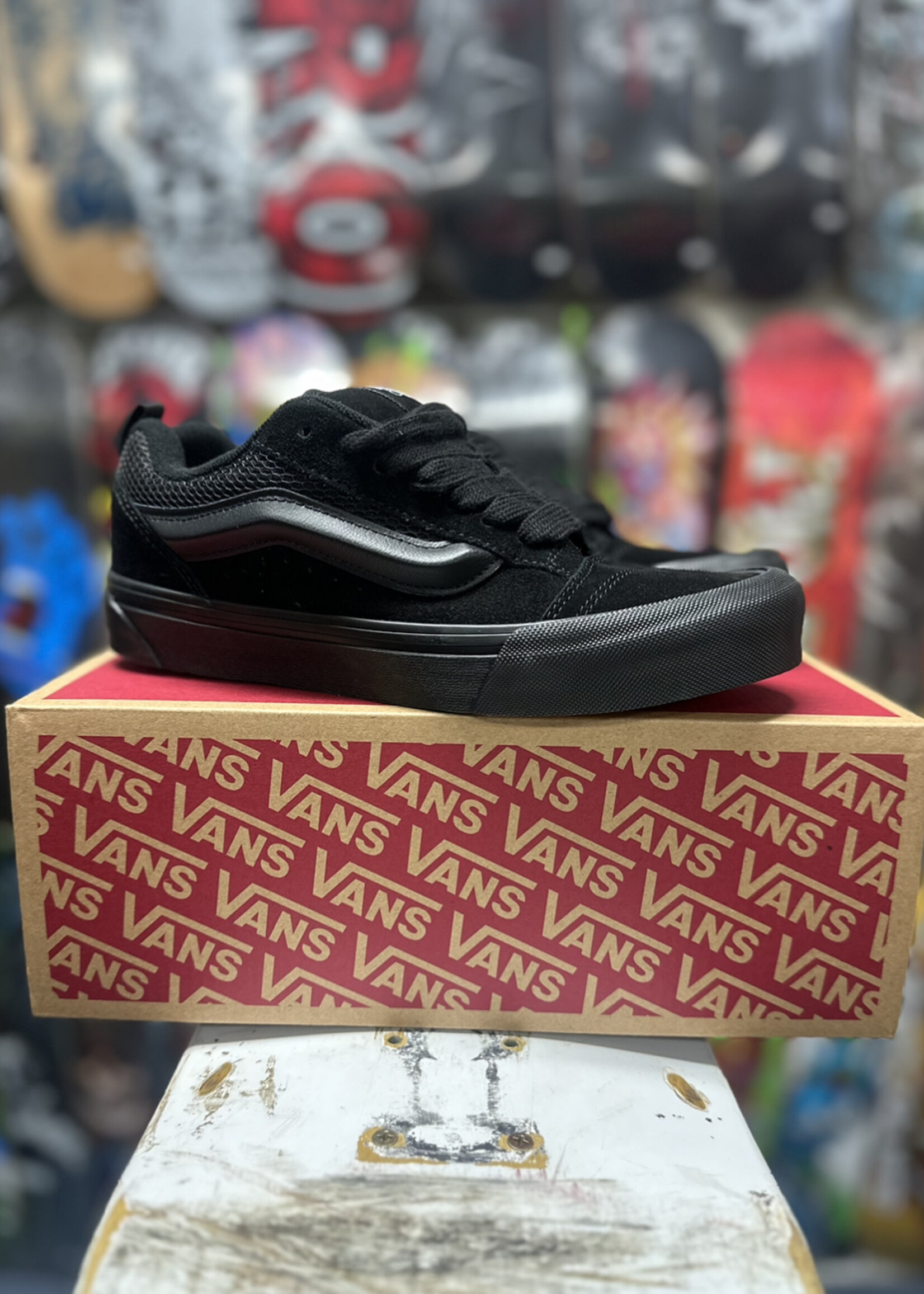 Vans VANS - Knu Skool Black/Black
