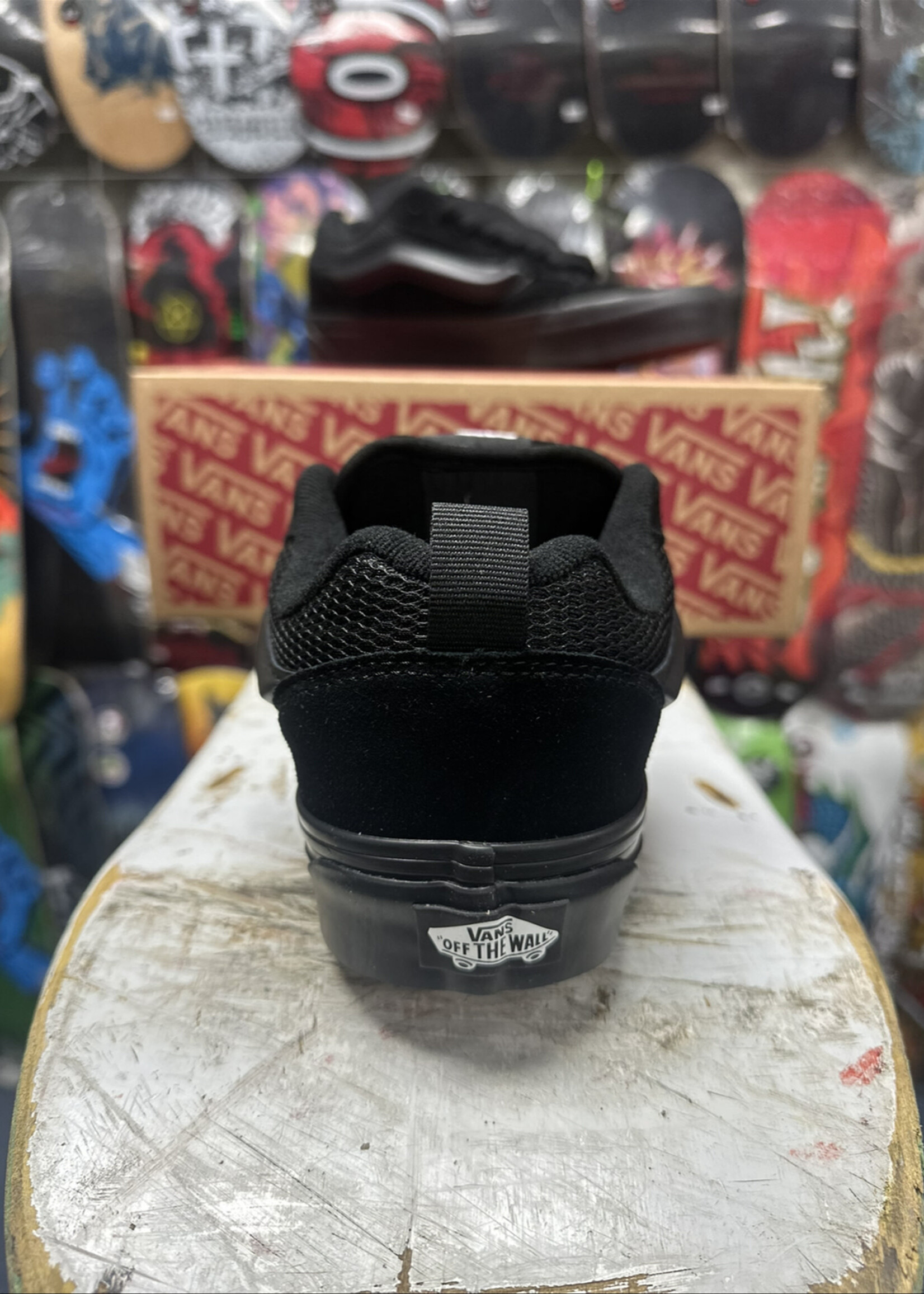 Vans VANS - Knu Skool Black/Black