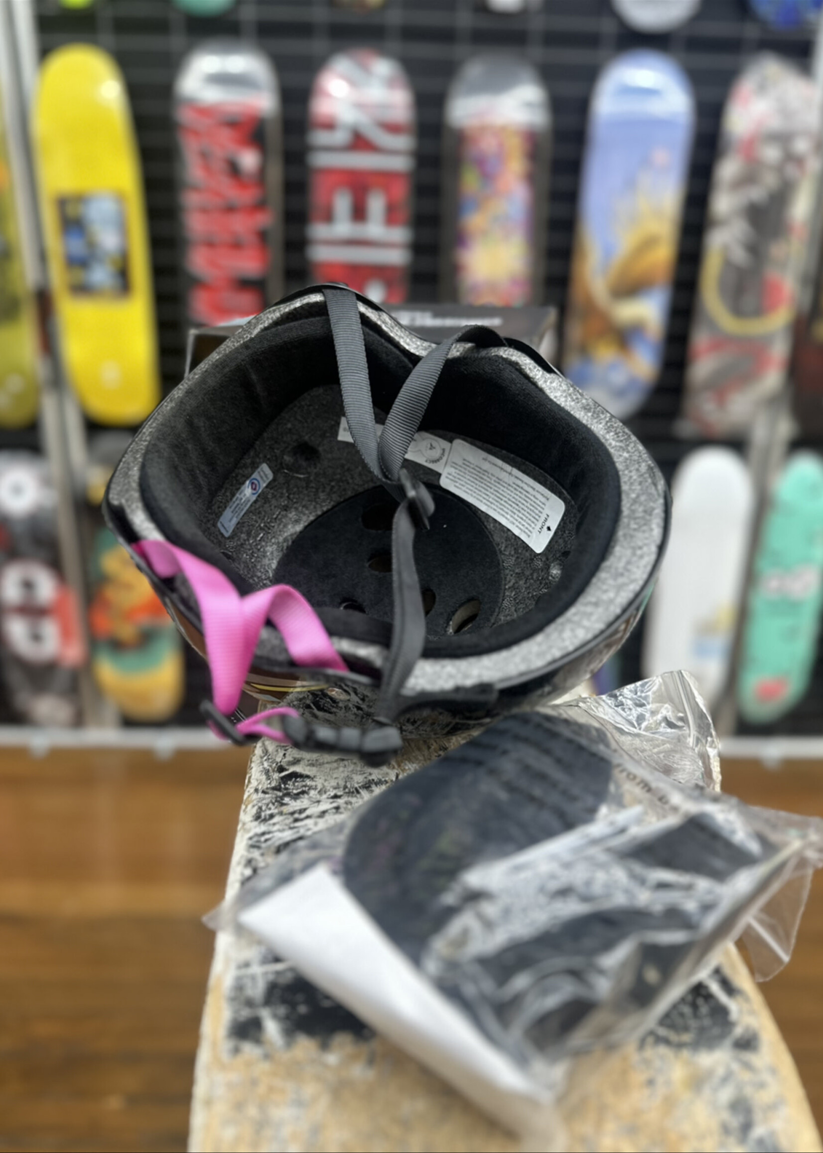 Triple 8 TRIPLE 8 - Certified Helmet SweatSaver Black Hologram