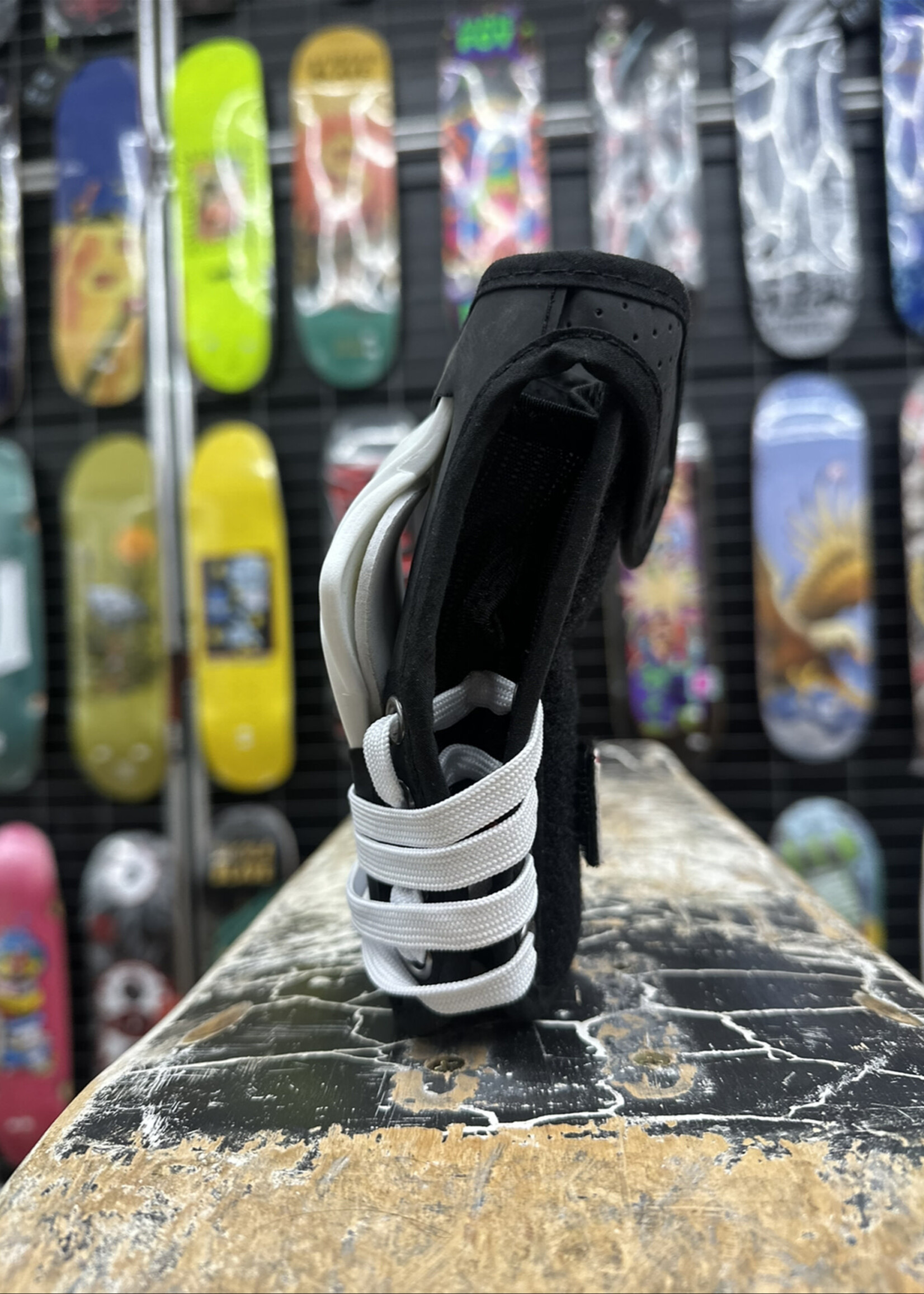 Ennui ENNUI - Street Wrist Guards Pair Black/White