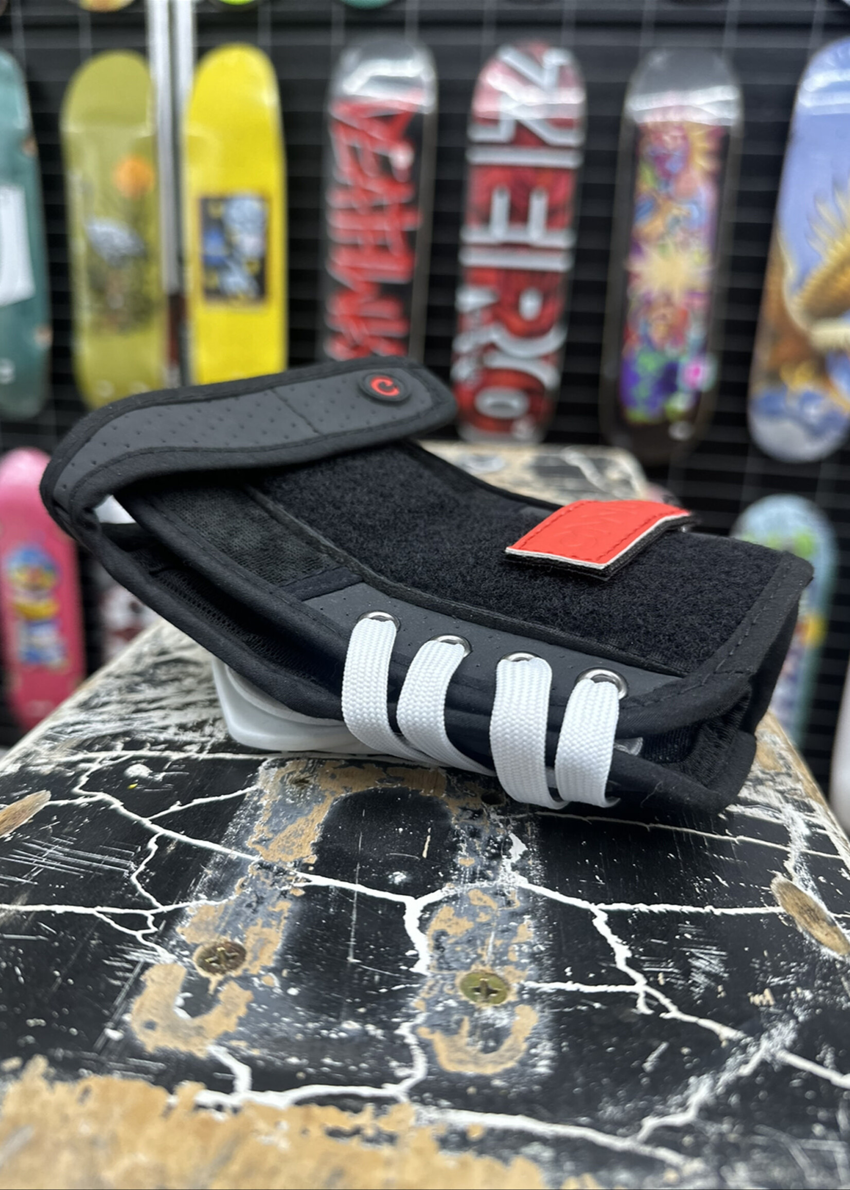 Ennui ENNUI - Street Wrist Guards Pair Black/White