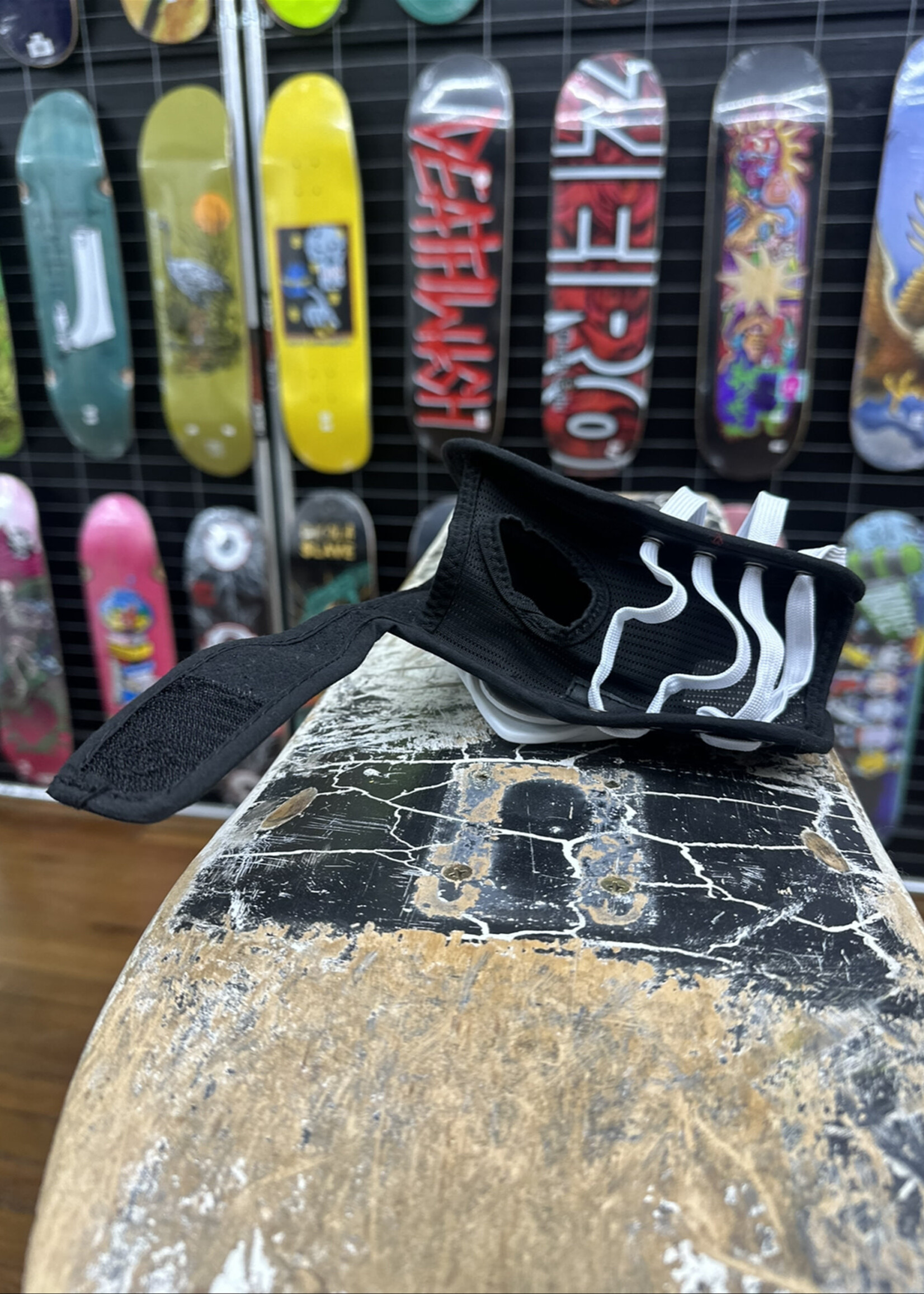 Ennui ENNUI - Street Wrist Guards Pair Black/White