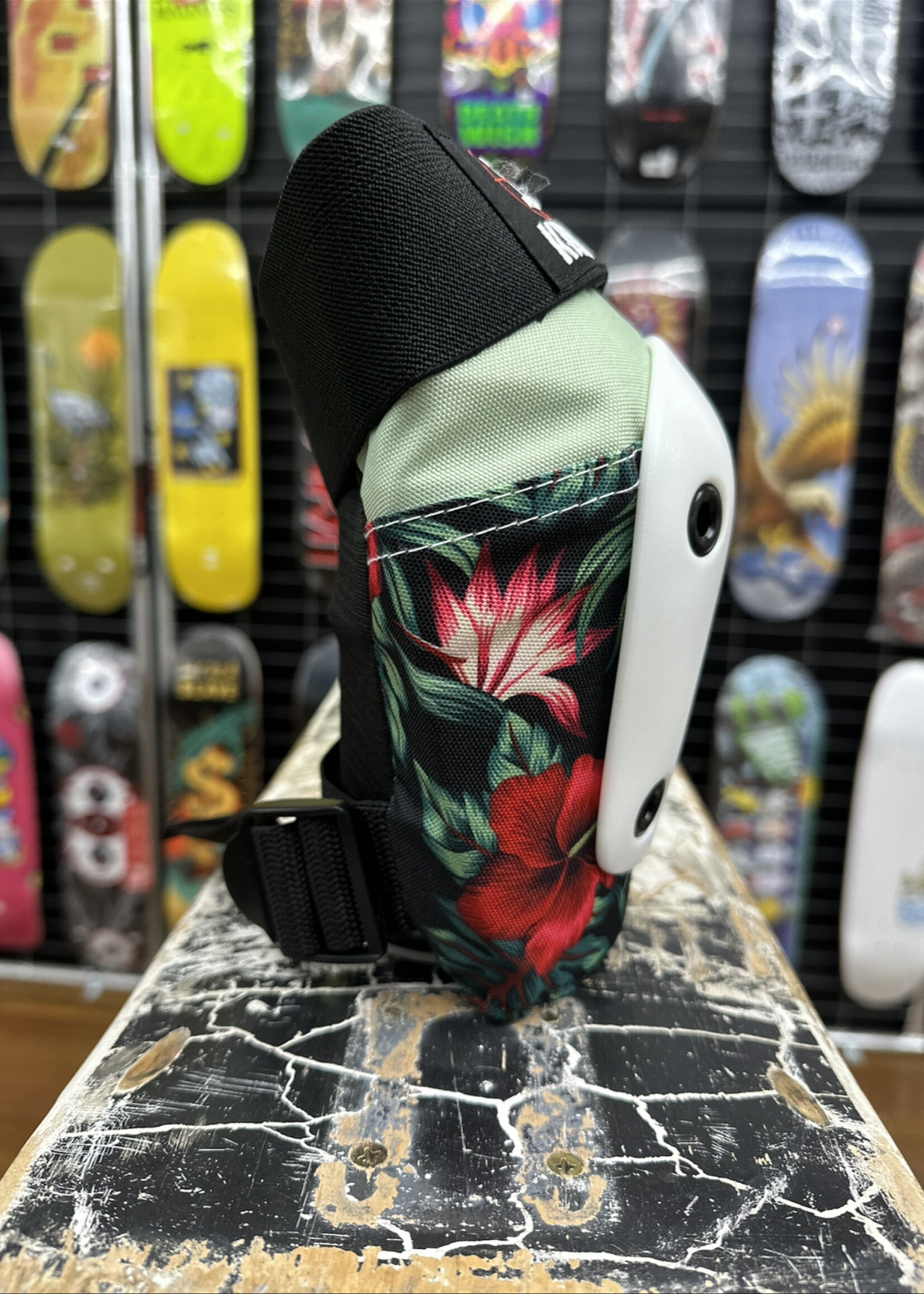 187 KILLER PADS 187 KILLER PADS - Six Pack Hibiscus