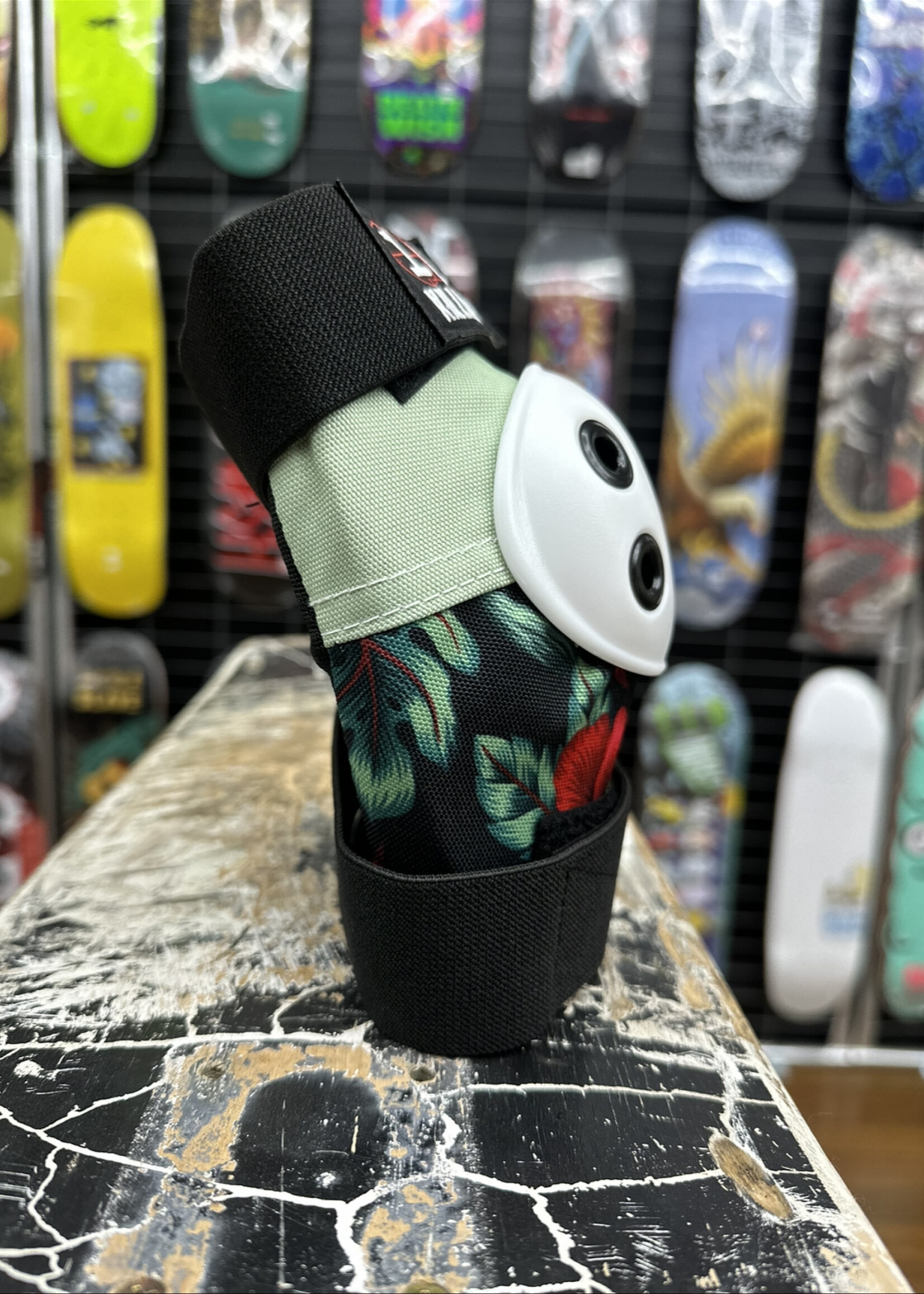 187 KILLER PADS 187 KILLER PADS - Six Pack Hibiscus