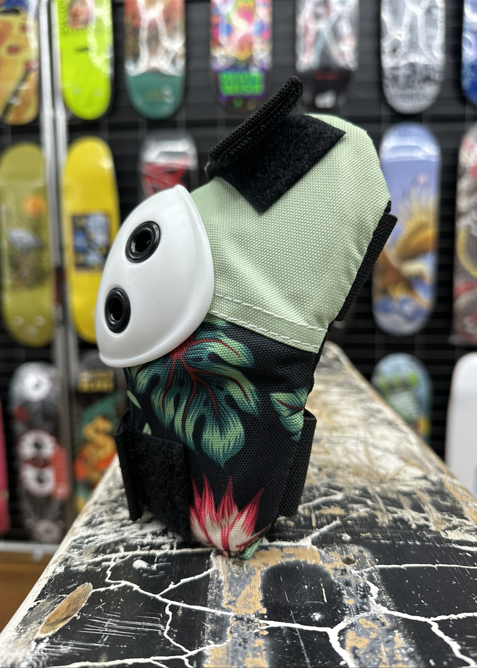 187 KILLER PADS 187 KILLER PADS - Six Pack Hibiscus