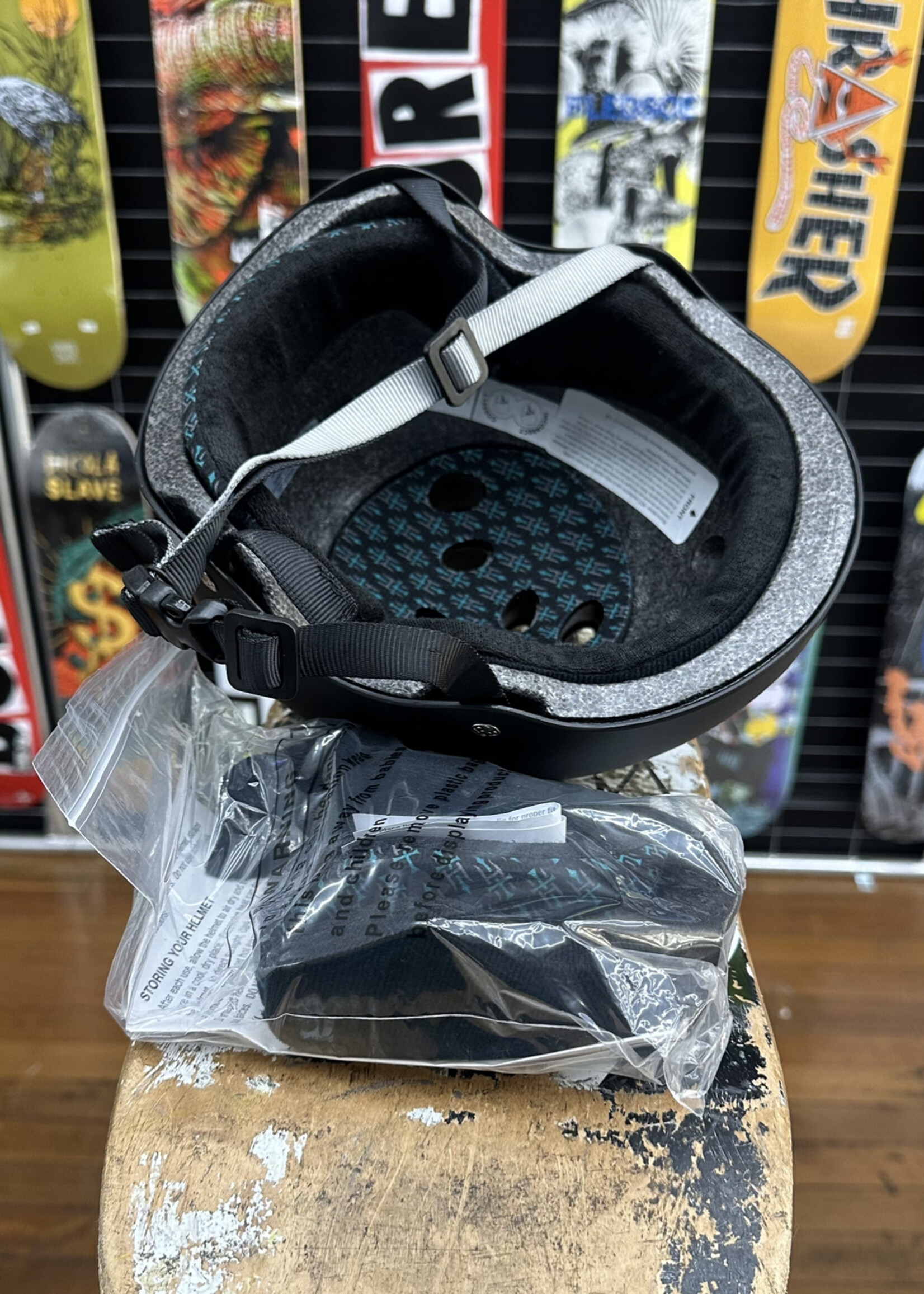 Triple 8 TRIPLE 8 - Certified Helmet Tony Hawk Edition