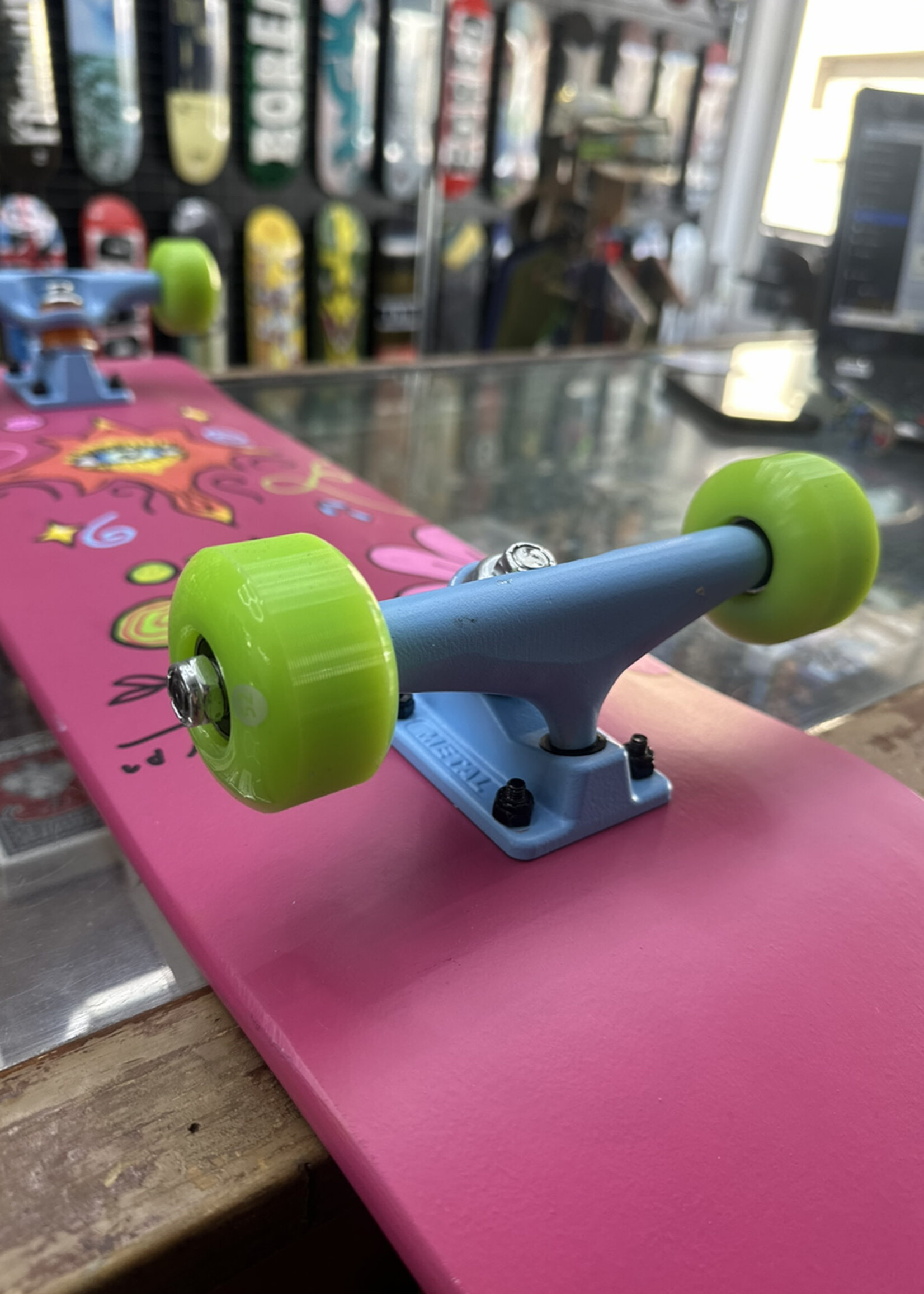 Local Artists LOCAL ARTISTS - AuroraLee Yellow Eye Complete - 7.75"