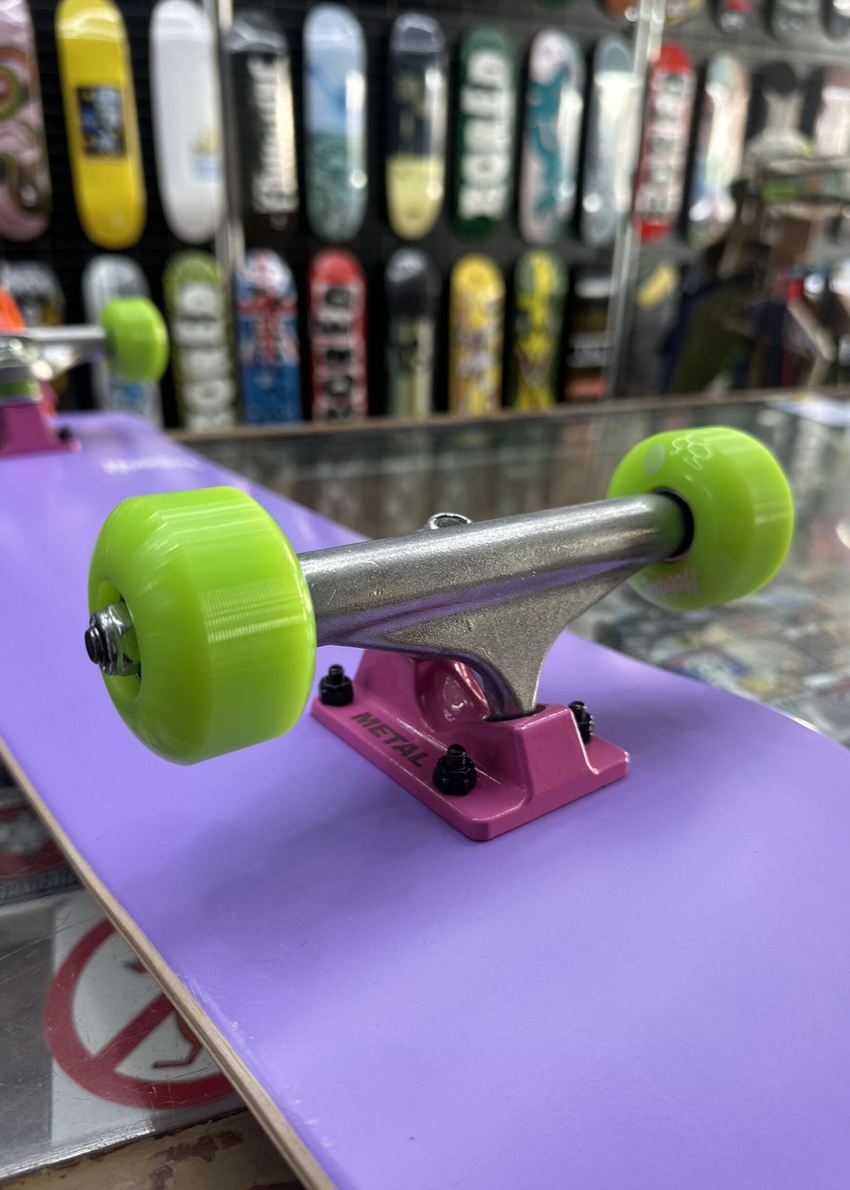 Holiday Skateboards HOLIDAY SKATEBOARDS - Simple Purple/Pink Trucks/Green Wheels - Complete - 7.75"