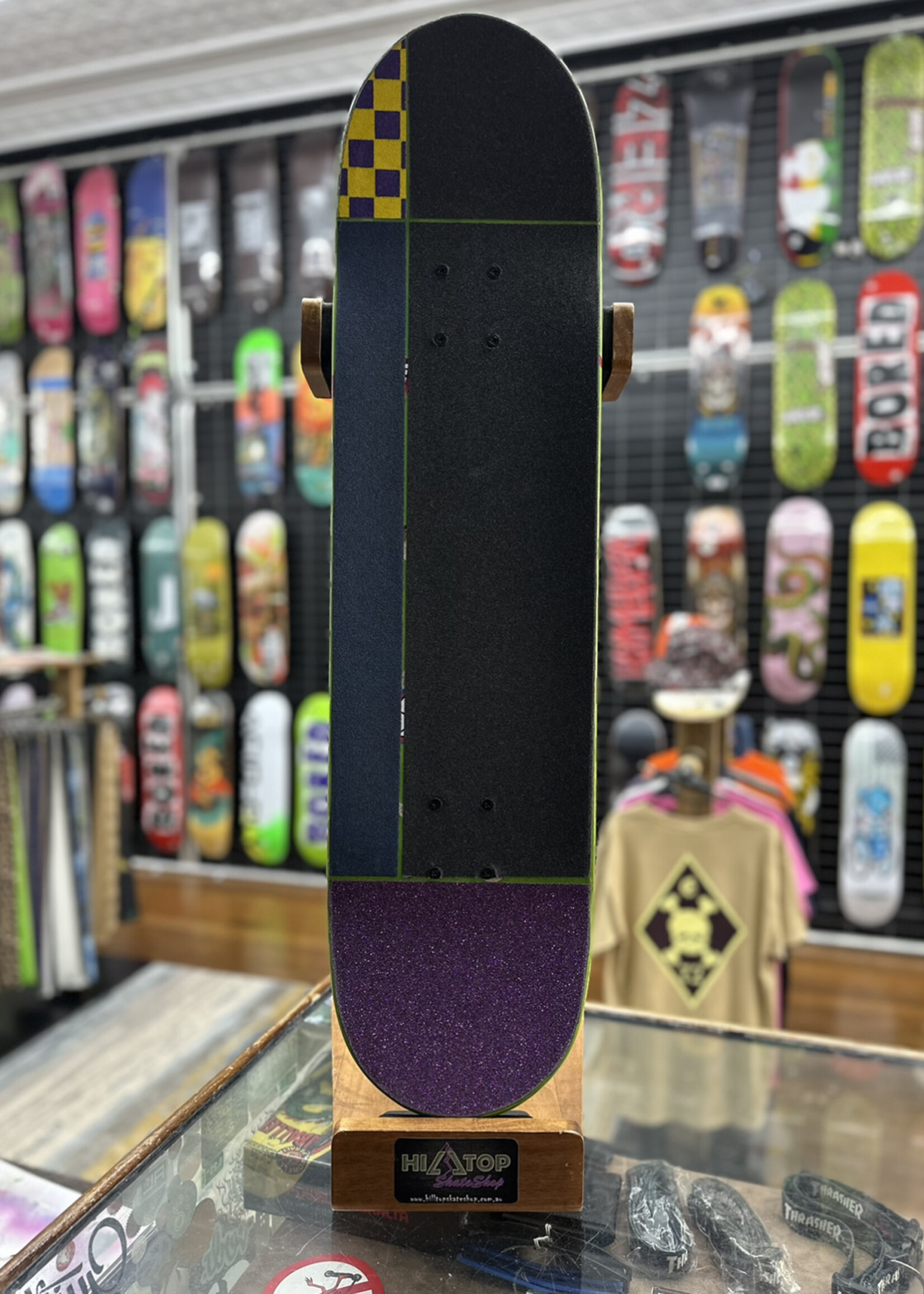 BOREDing. BOREDing. - Green Cut-Snake Complete - 8.25"