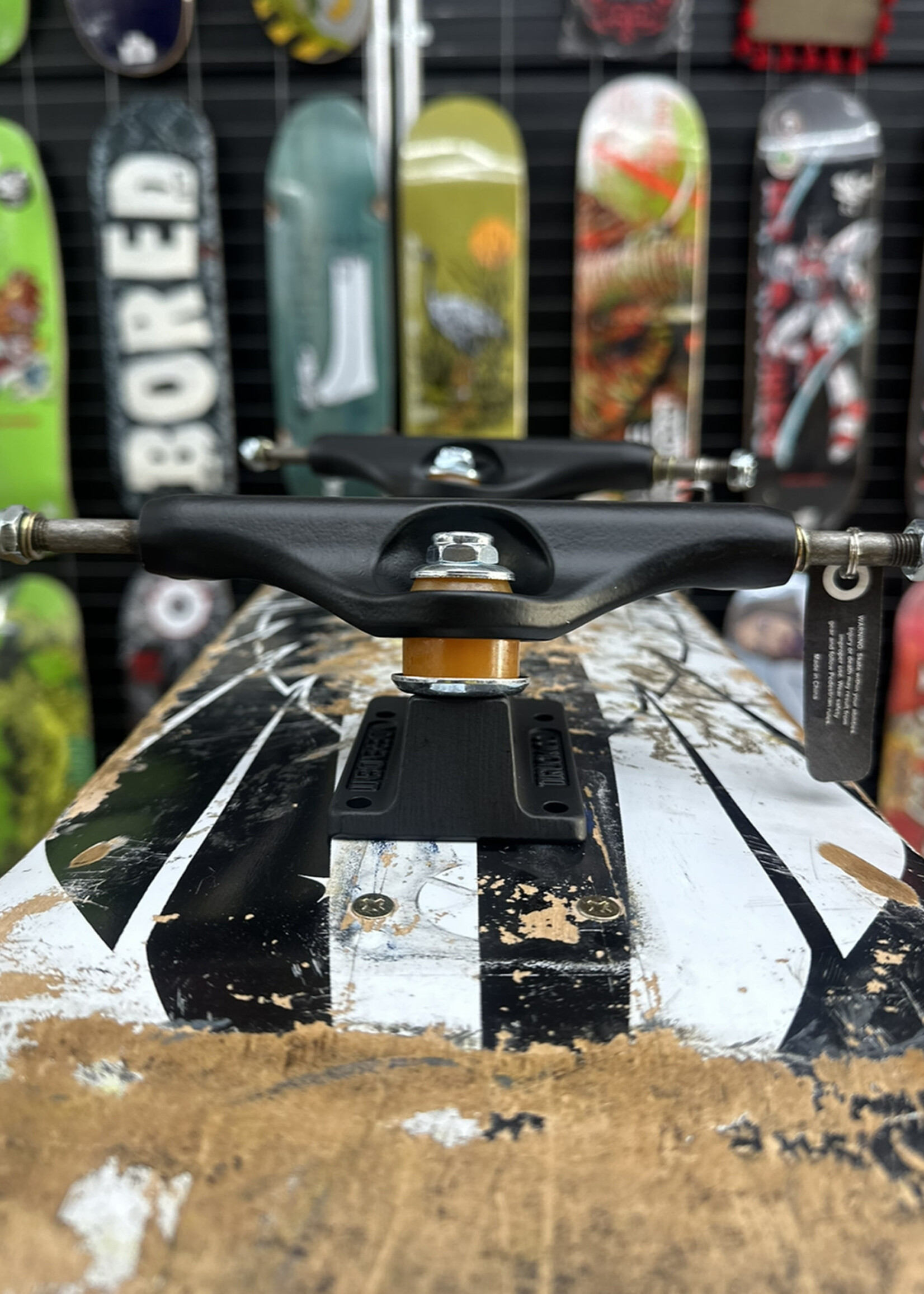 Independent Trucks INDEPENDENT - Stage 11 Standard Trucks Blackout Pair