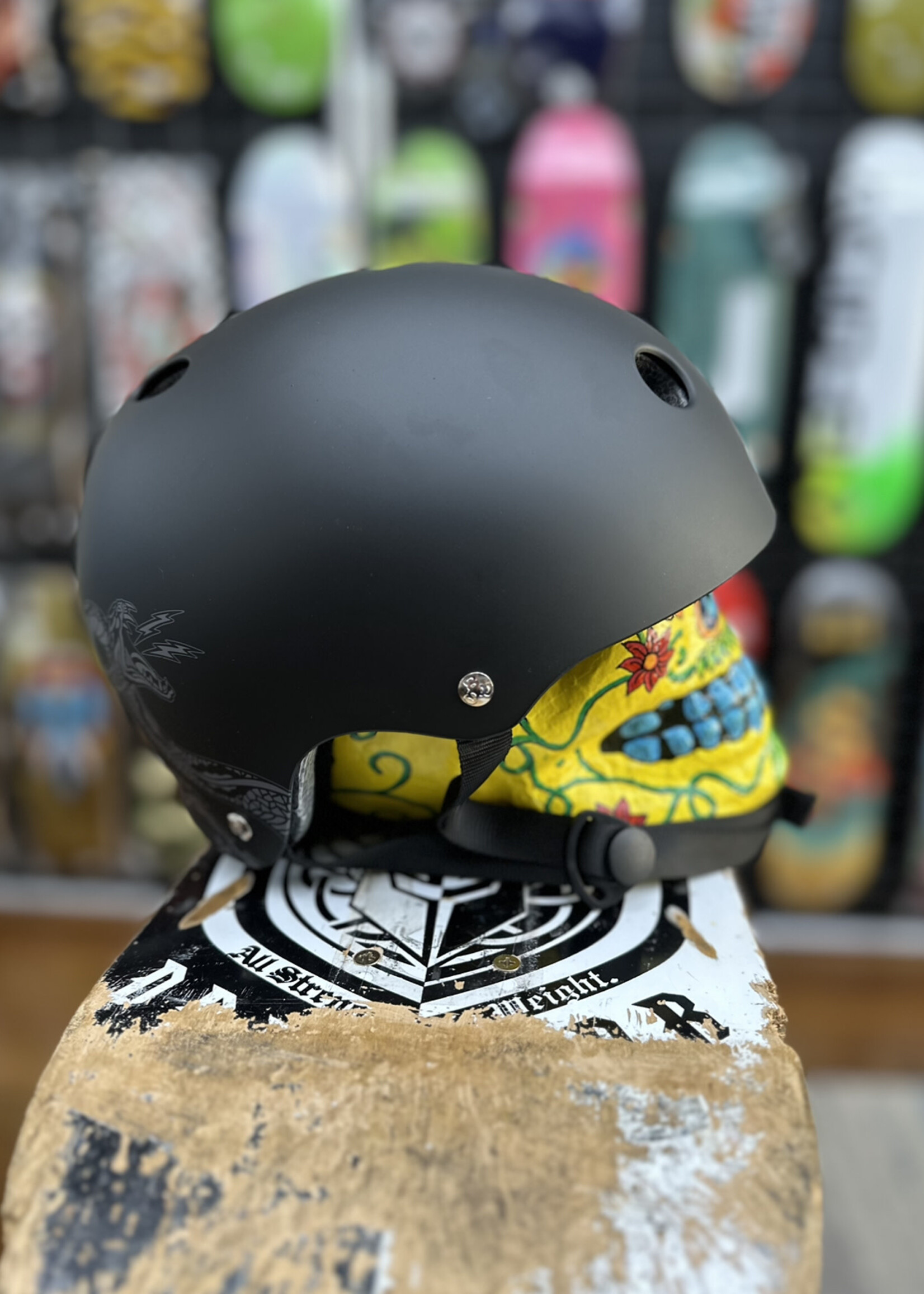 Triple 8 TRIPLE 8 - Deep Cover Elliot Sloan Helmet