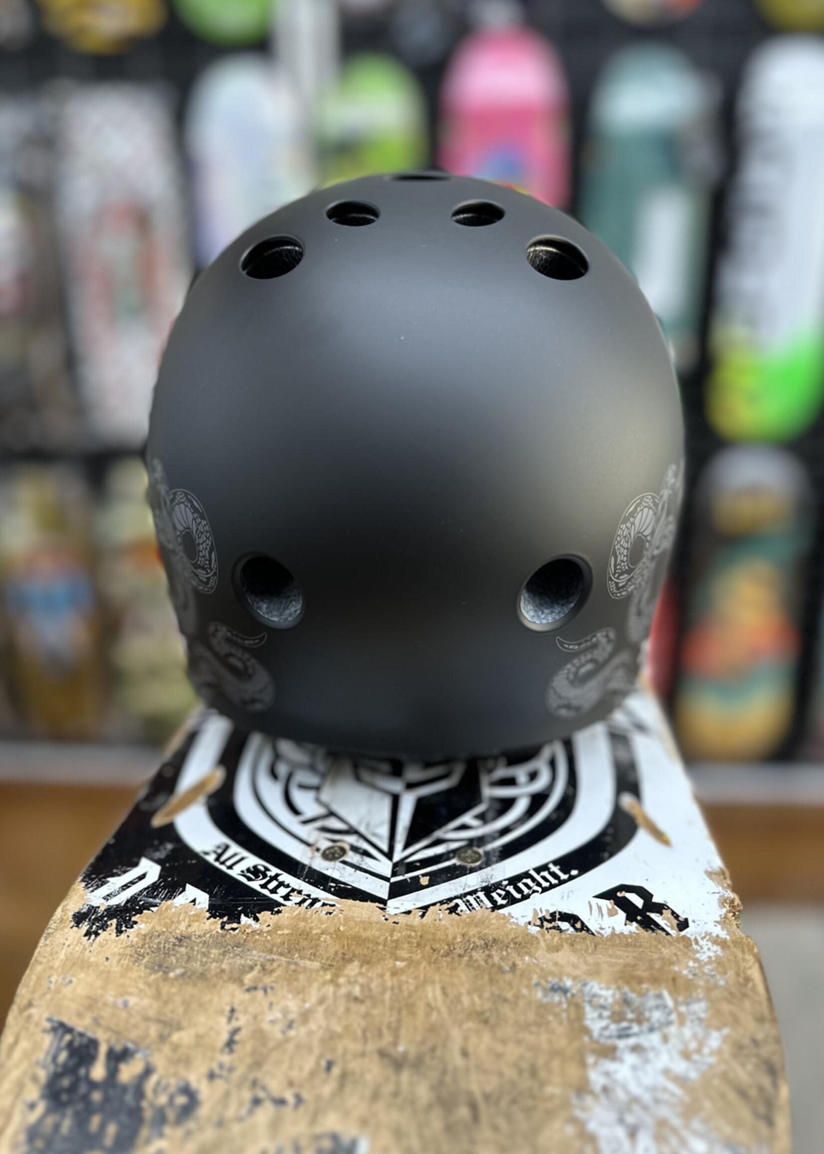 Triple 8 TRIPLE 8 - Deep Cover Elliot Sloan Helmet